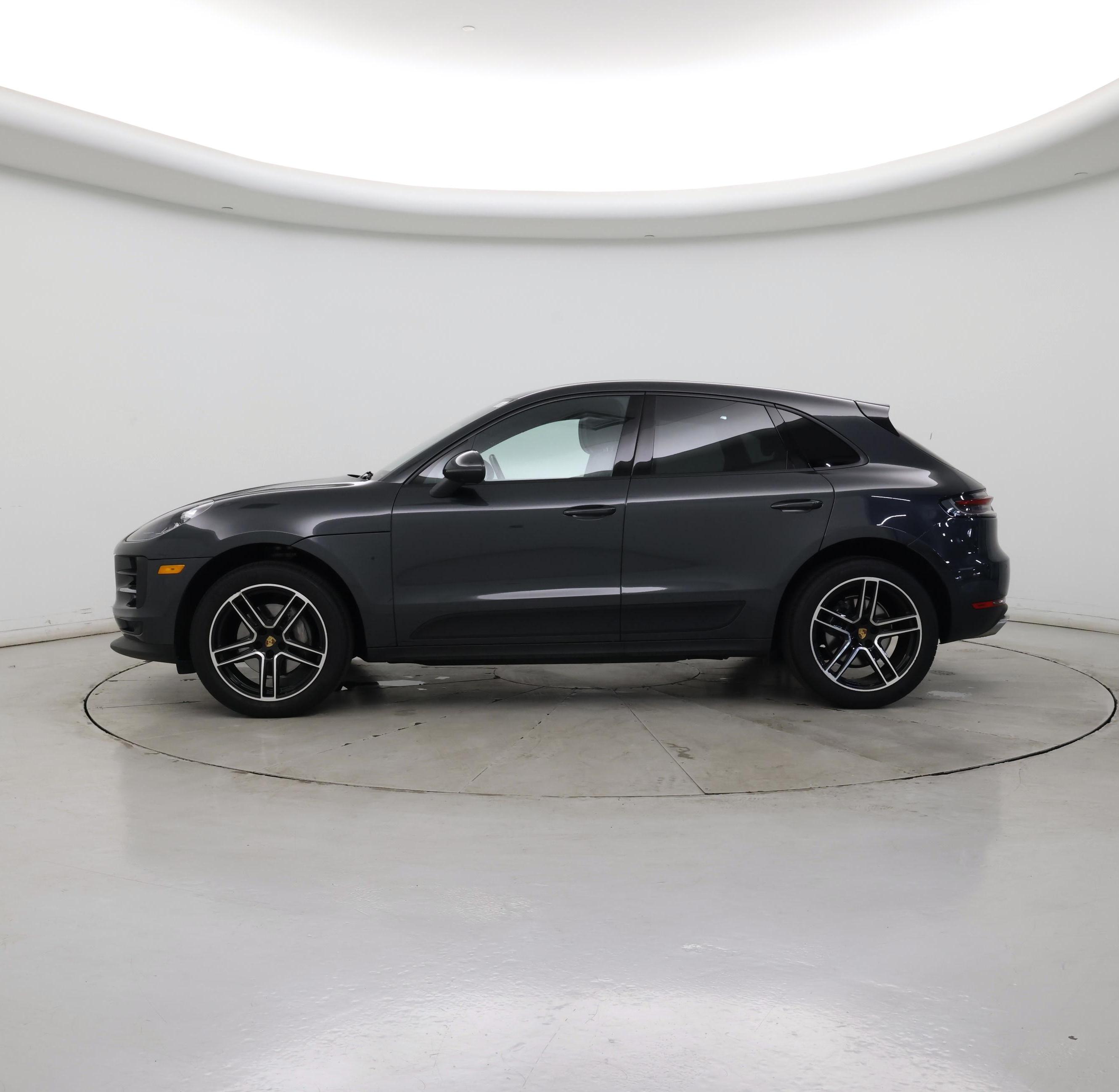 Thumbnail: 2020 Porsche Macan - 3