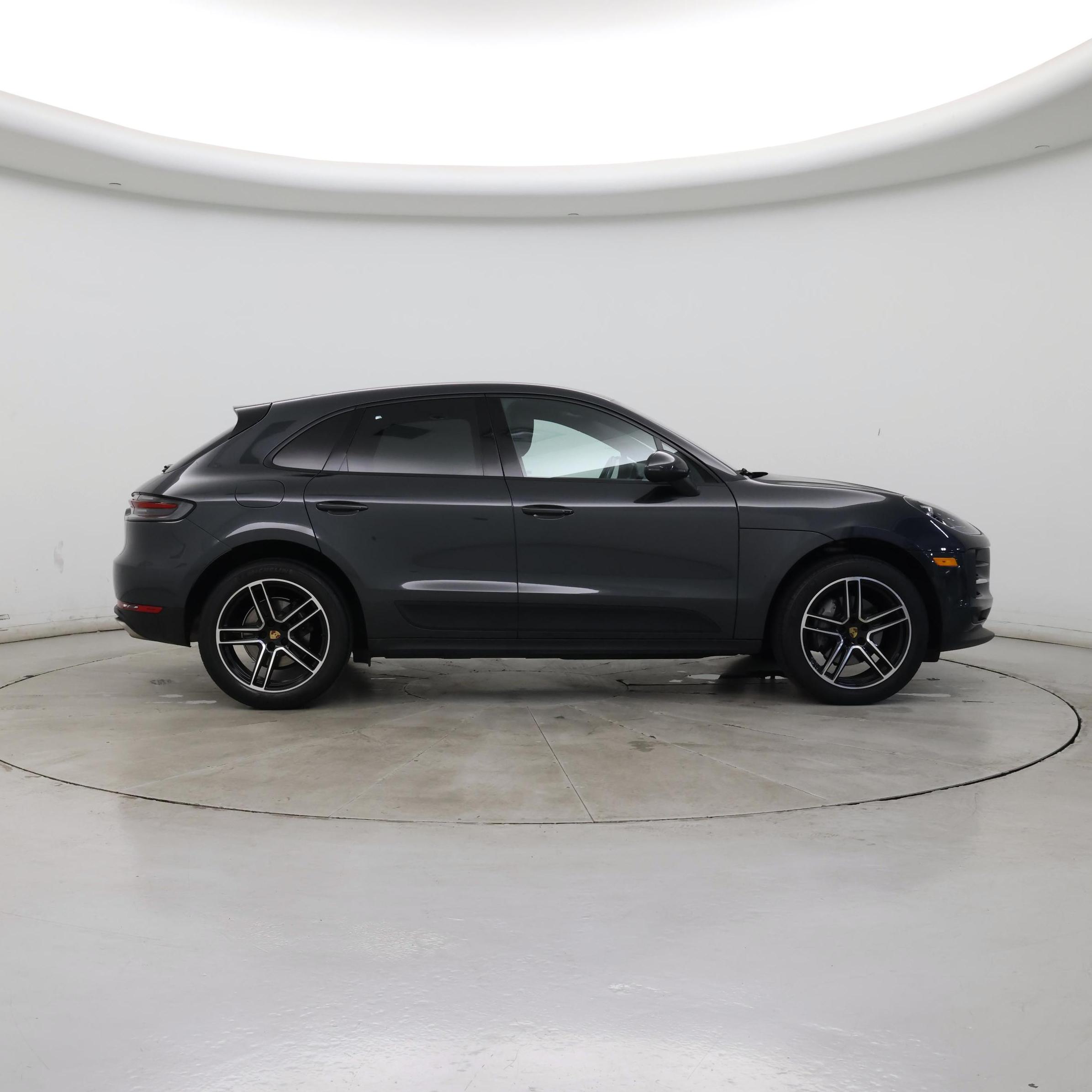 Thumbnail: 2020 Porsche Macan - 7