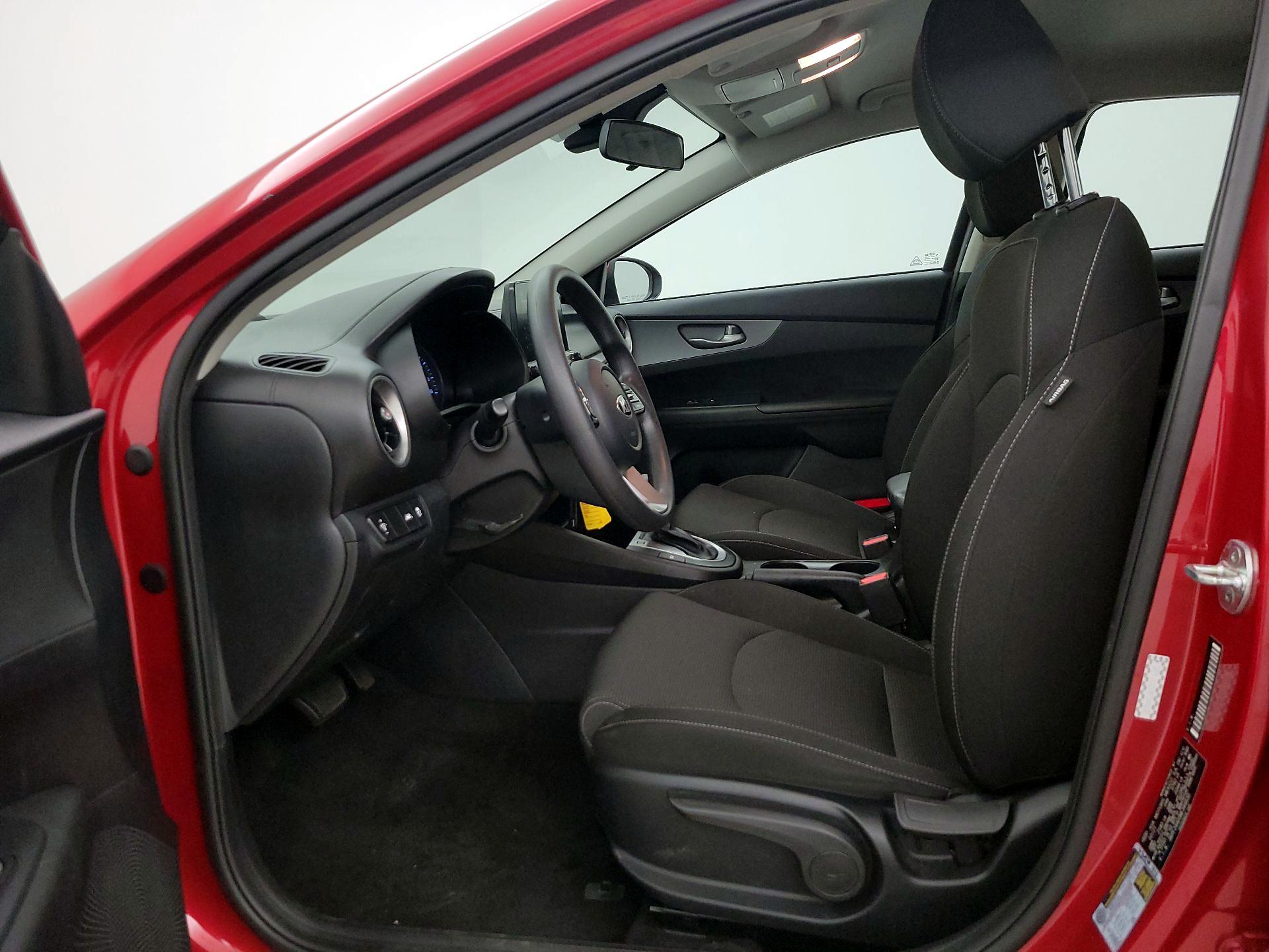 Thumbnail: 2021 Kia Forte - 11