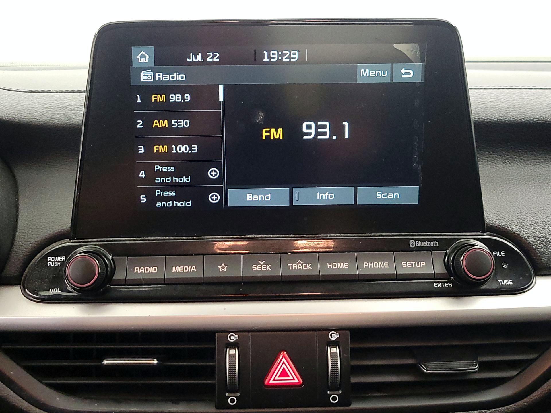 Thumbnail: 2021 Kia Forte - 15