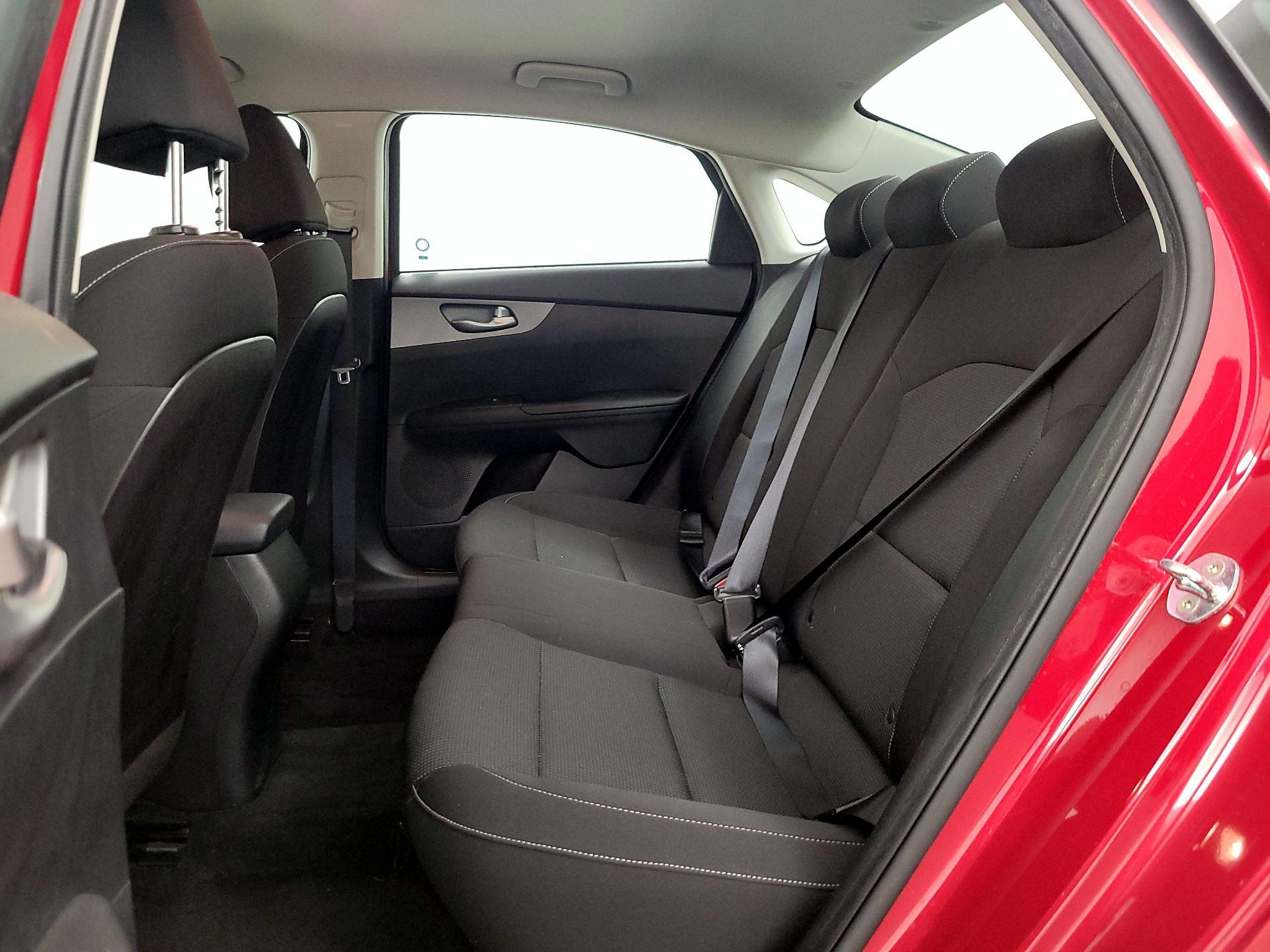 Thumbnail: 2021 Kia Forte - 19