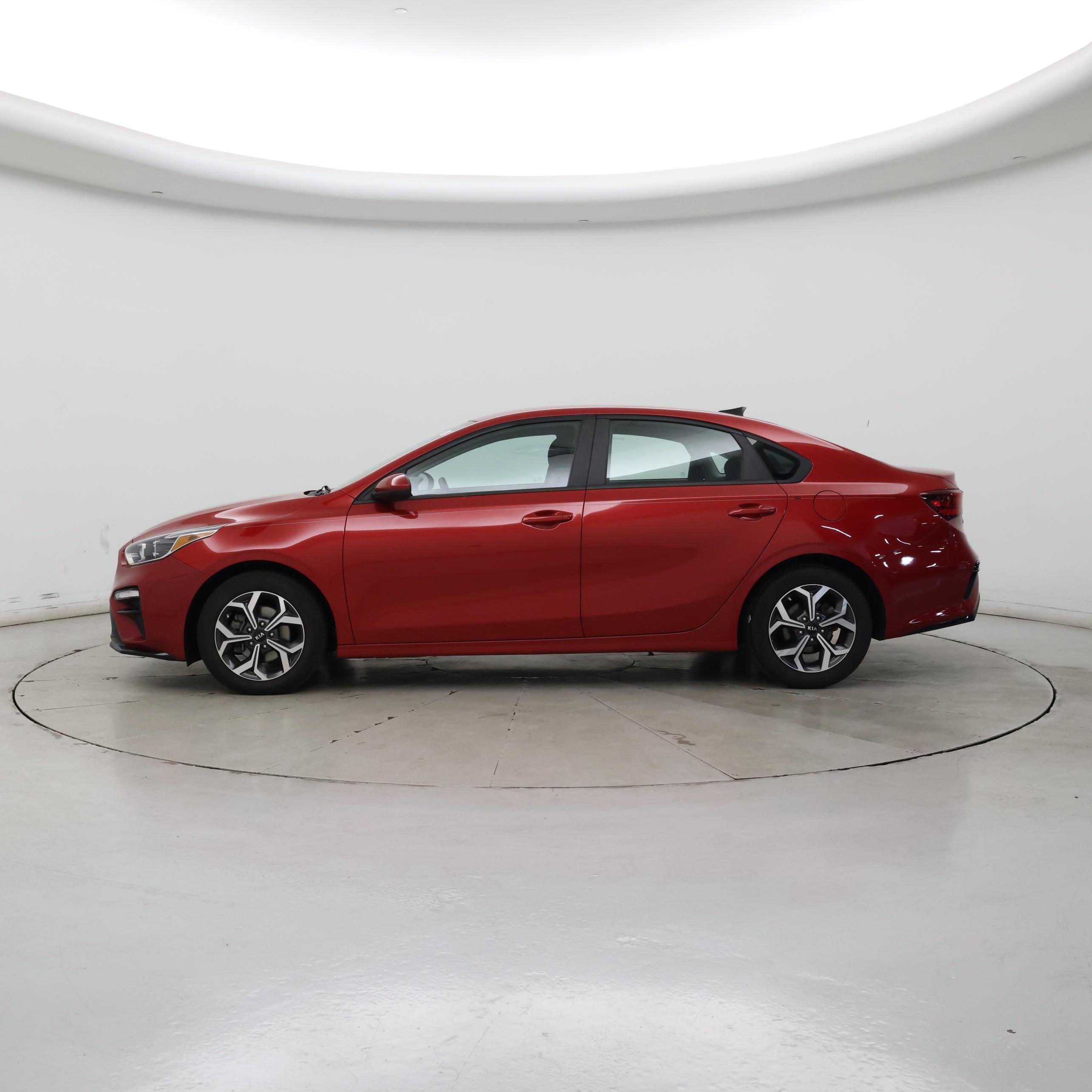 Thumbnail: 2021 Kia Forte - 3