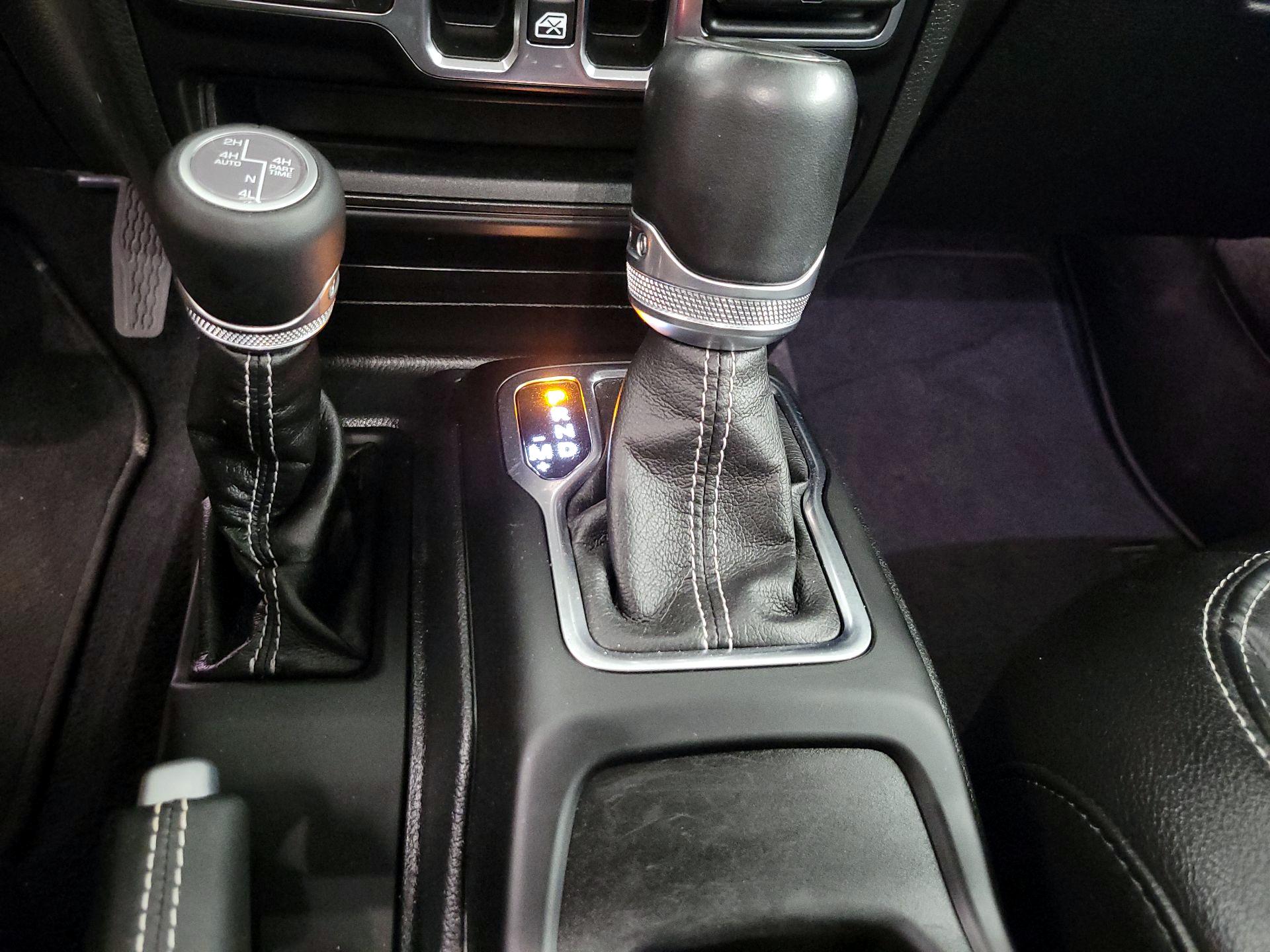 Thumbnail: 2022 Jeep Wrangler - 18