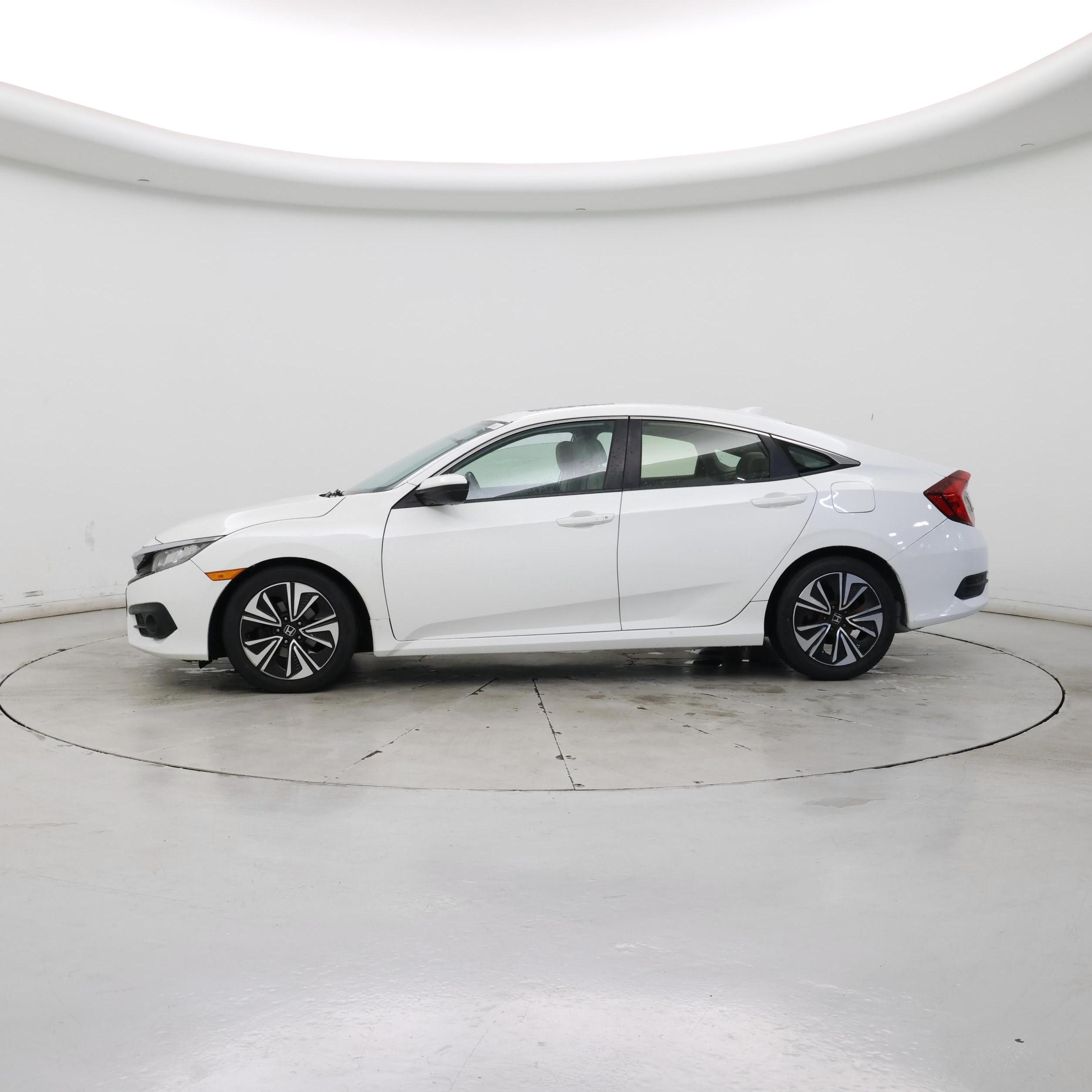 Thumbnail: 2018 Honda Civic - 3