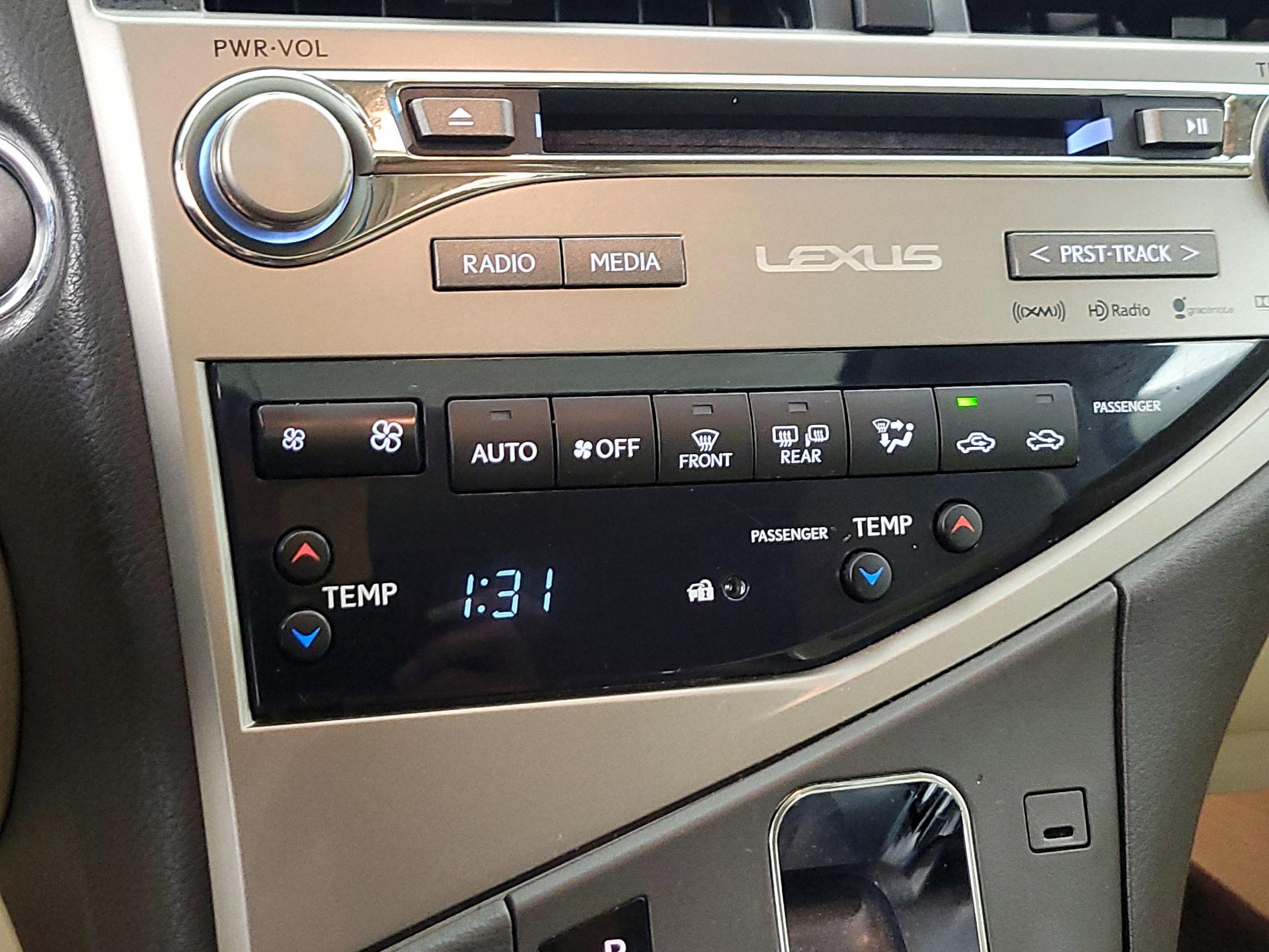 Thumbnail: 2015 Lexus RX - 17