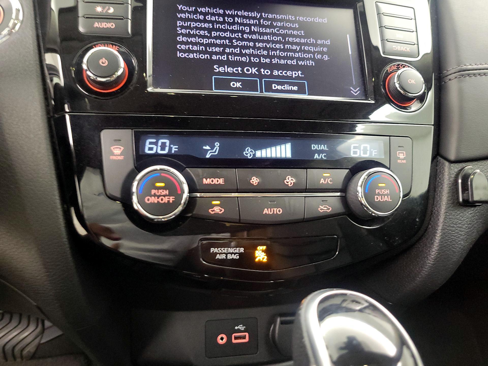 Thumbnail: 2019 Nissan Rogue - 16