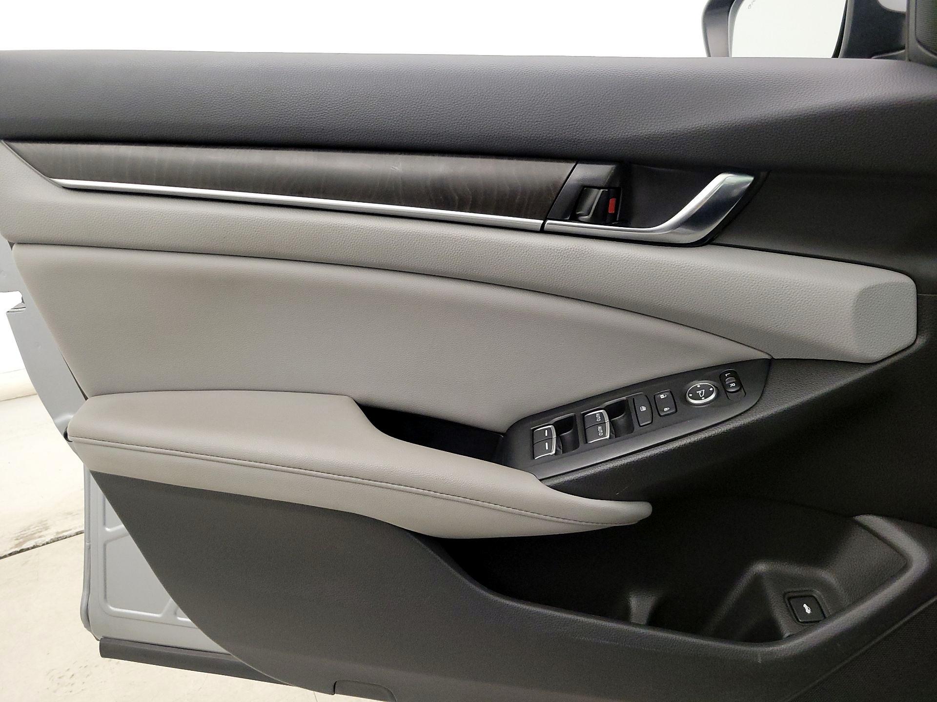 Thumbnail: 2020 Honda Accord - 12