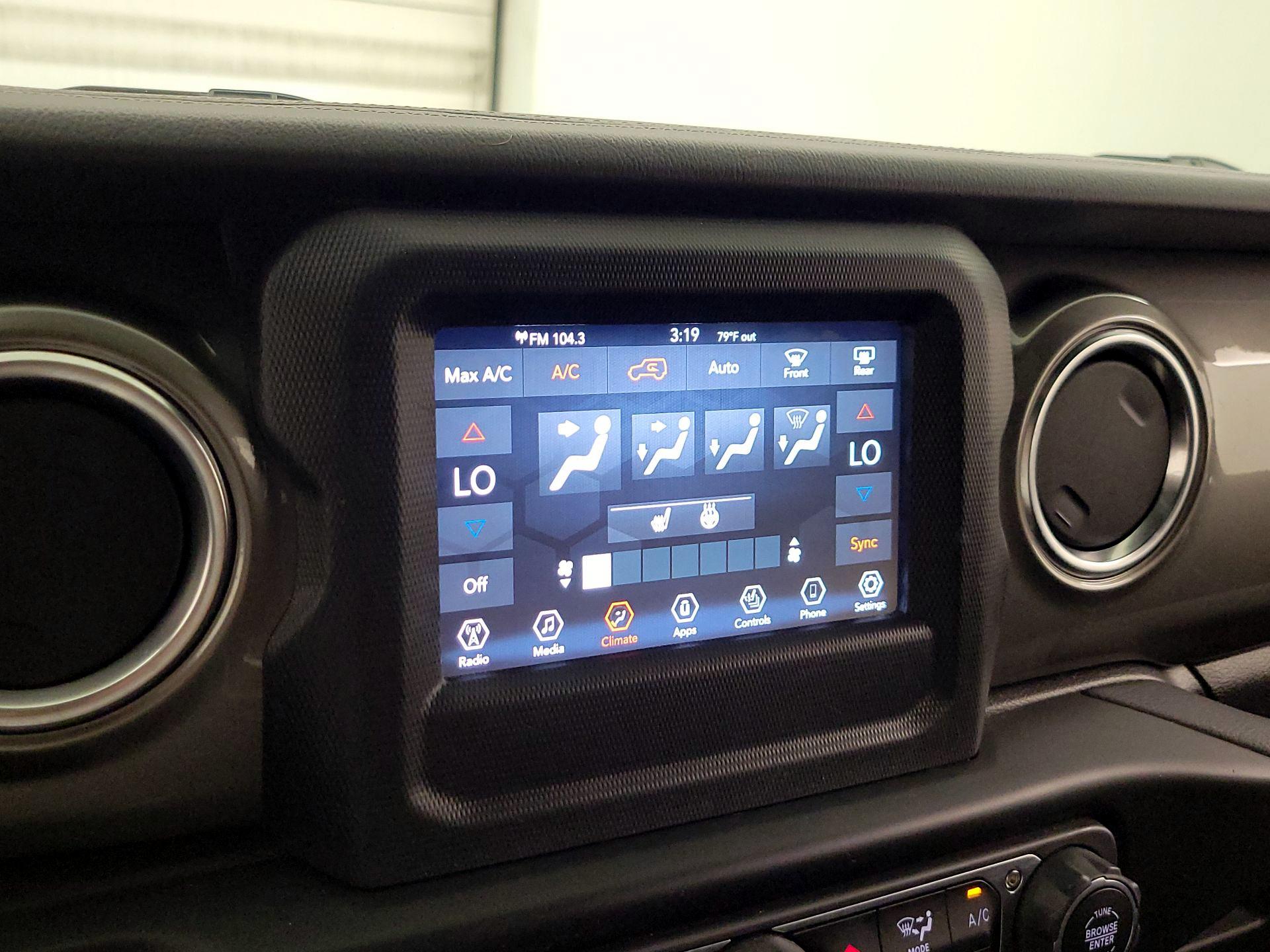 Thumbnail: 2021 Jeep Wrangler - 16
