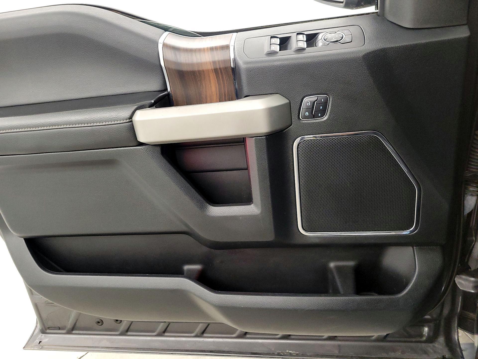 Thumbnail: 2016 Ford F-150 - 12