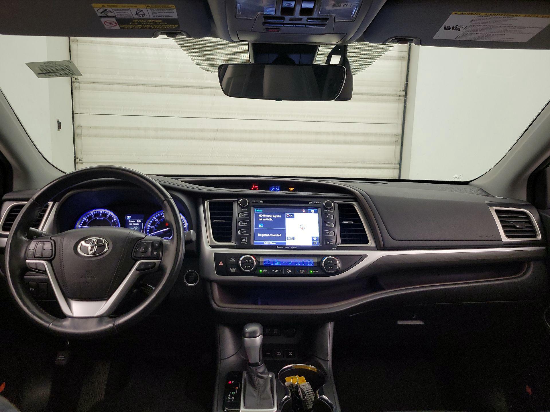Thumbnail: 2018 Toyota Highlander - 9