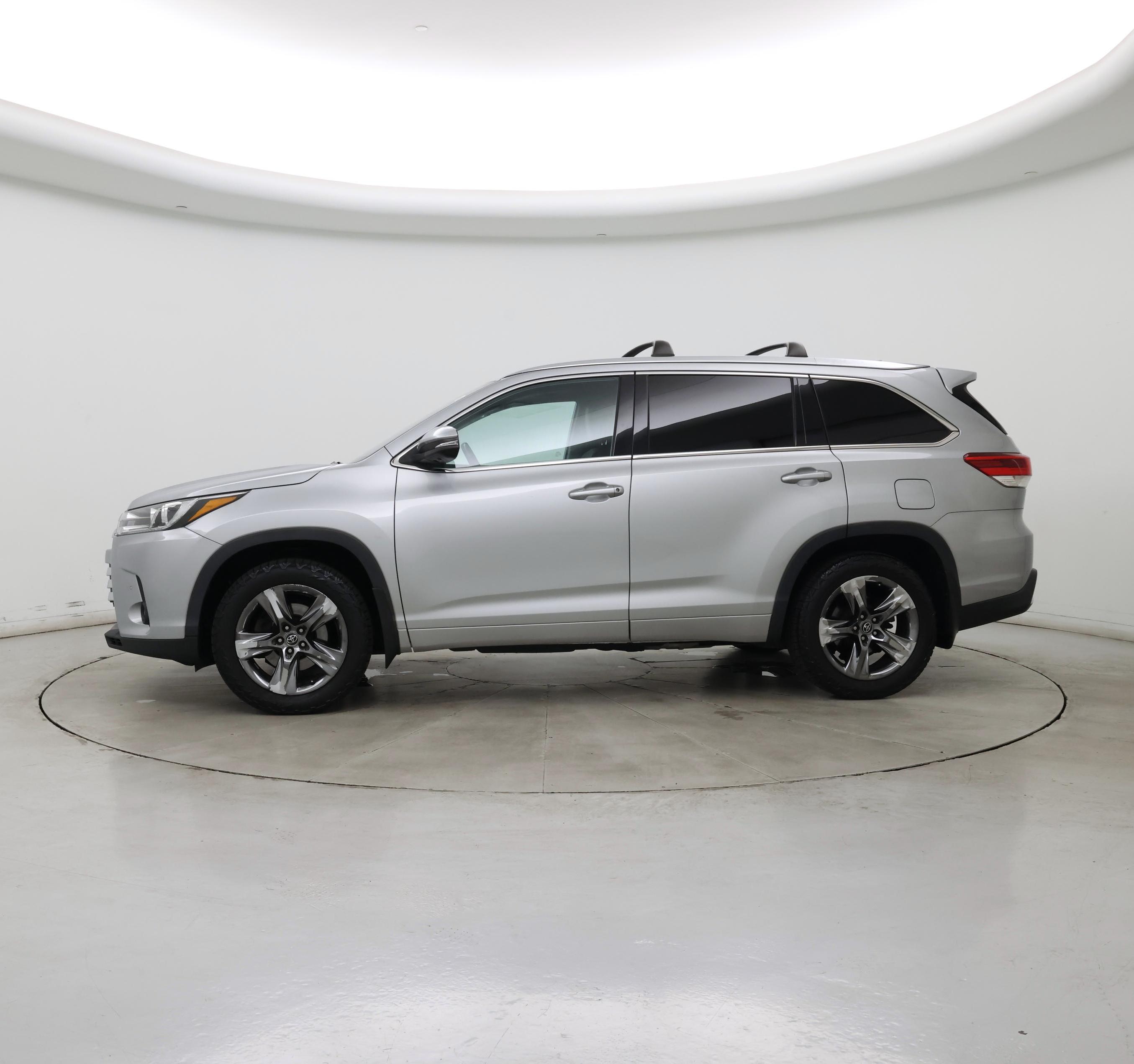 Thumbnail: 2018 Toyota Highlander - 3