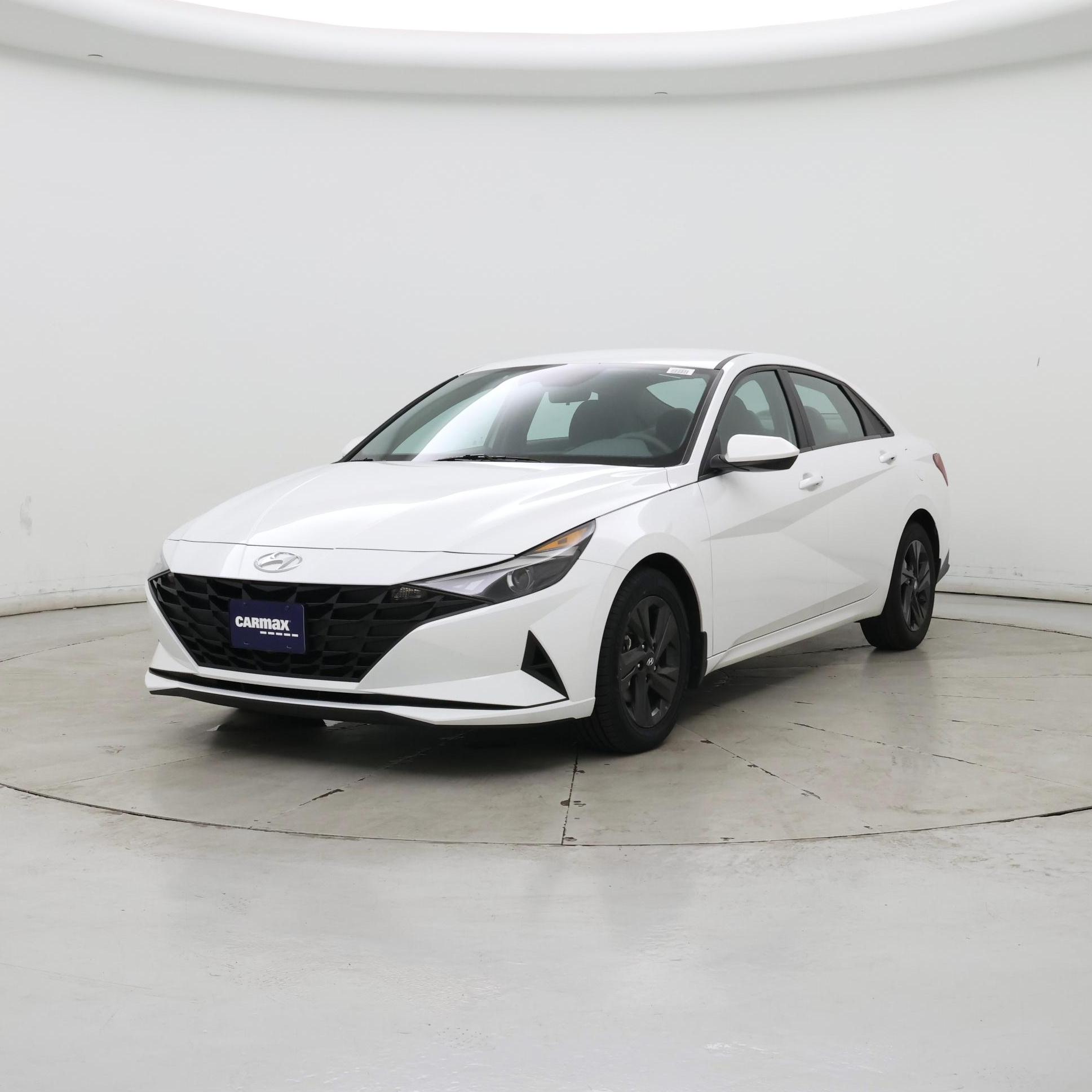 Thumbnail: 2023 Hyundai Elantra - 4