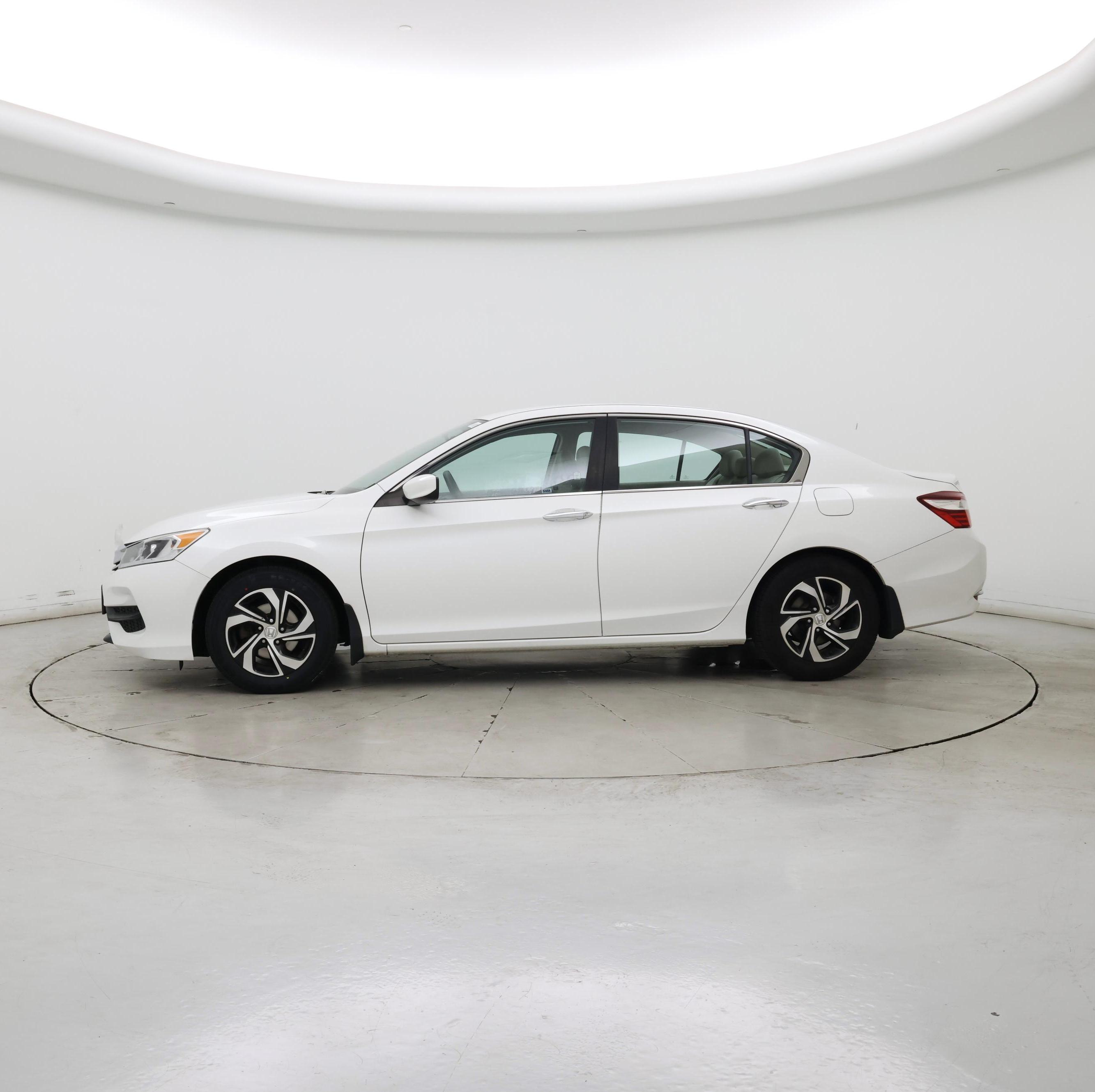 Thumbnail: 2017 Honda Accord - 3