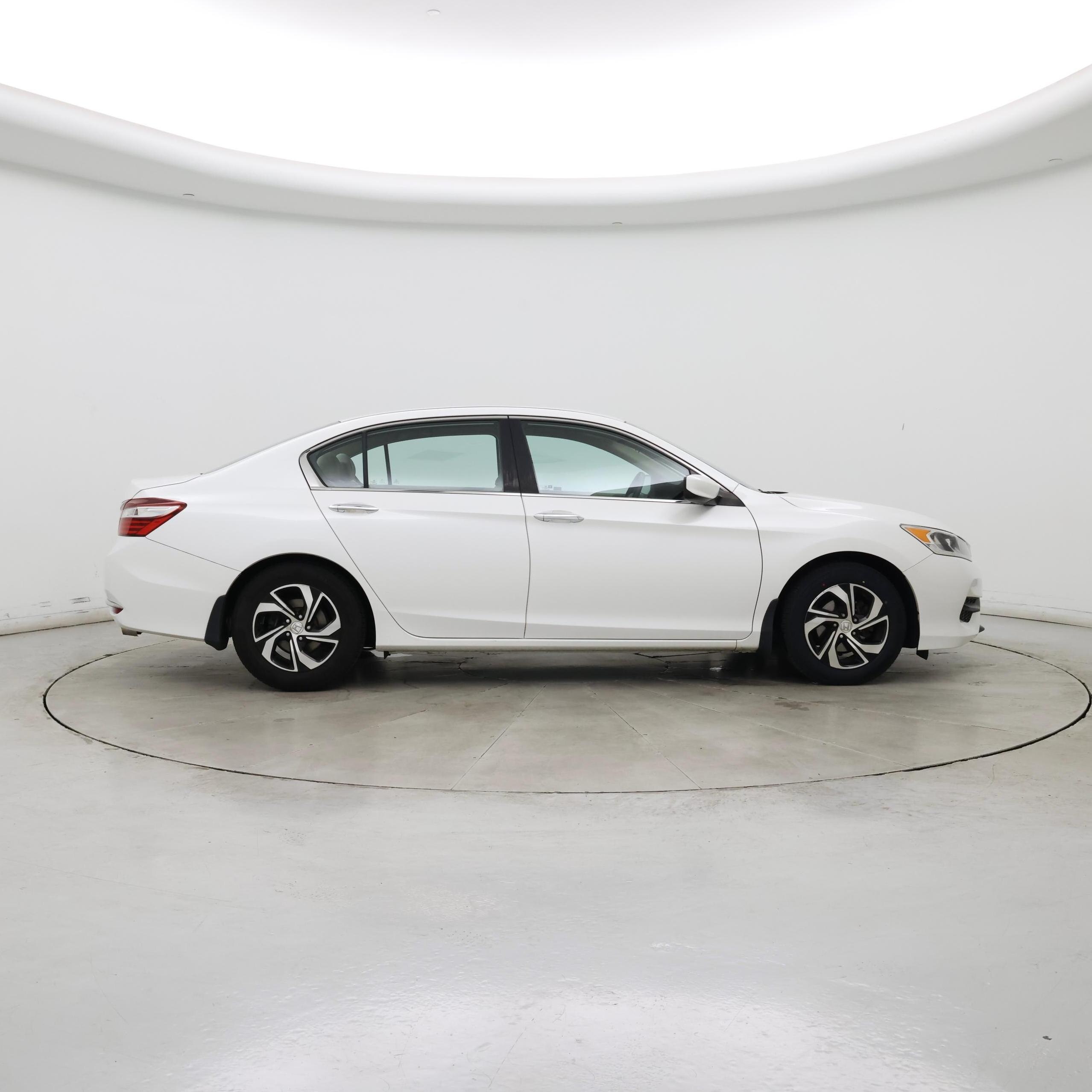 Thumbnail: 2017 Honda Accord - 7