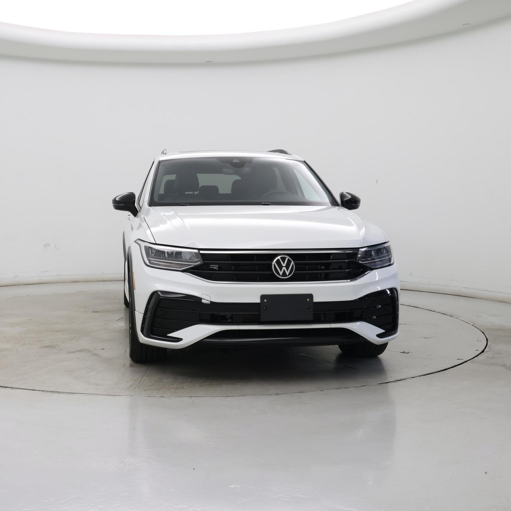 Thumbnail: 2023 Volkswagen Tiguan - 5