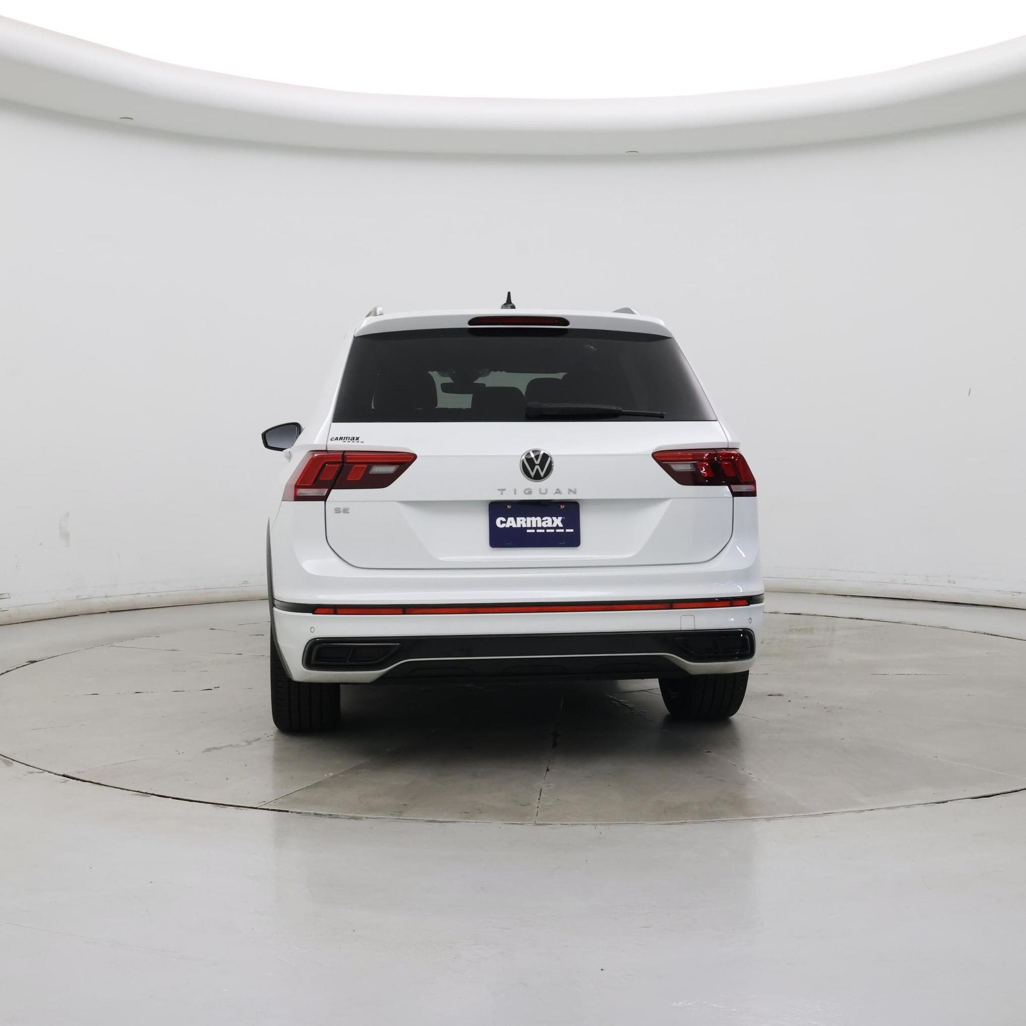 Thumbnail: 2023 Volkswagen Tiguan - 6
