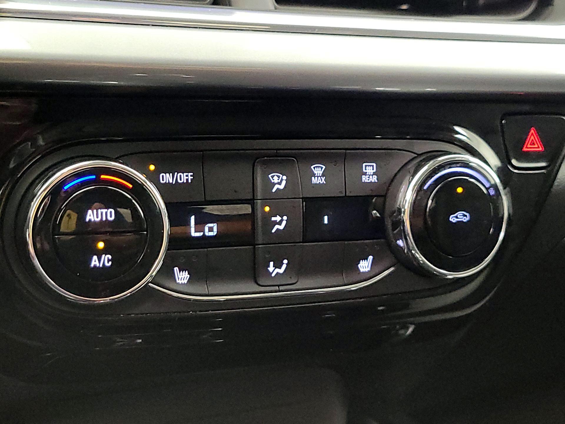 Thumbnail: 2024 Chevrolet Trax - 16