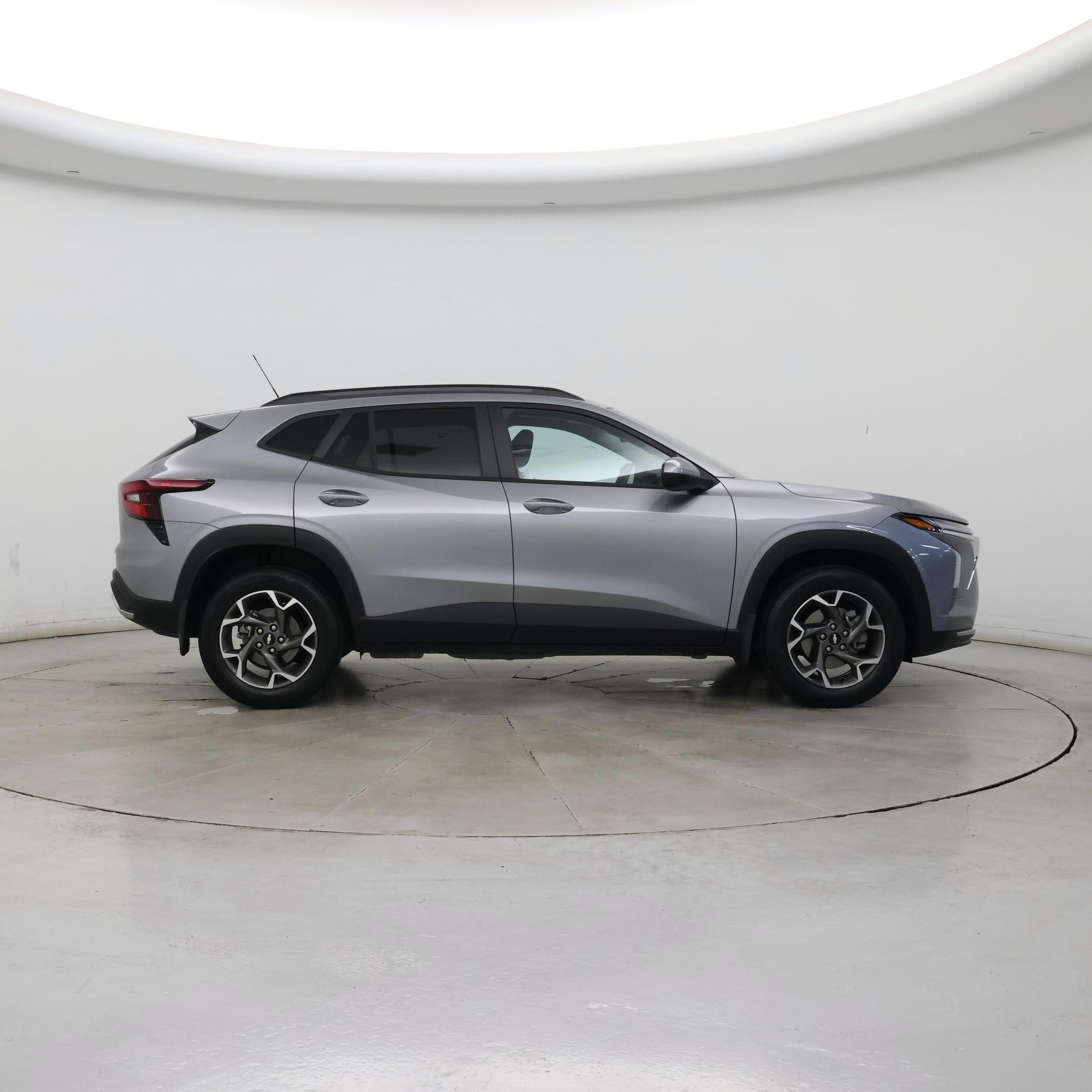 Thumbnail: 2024 Chevrolet Trax - 7