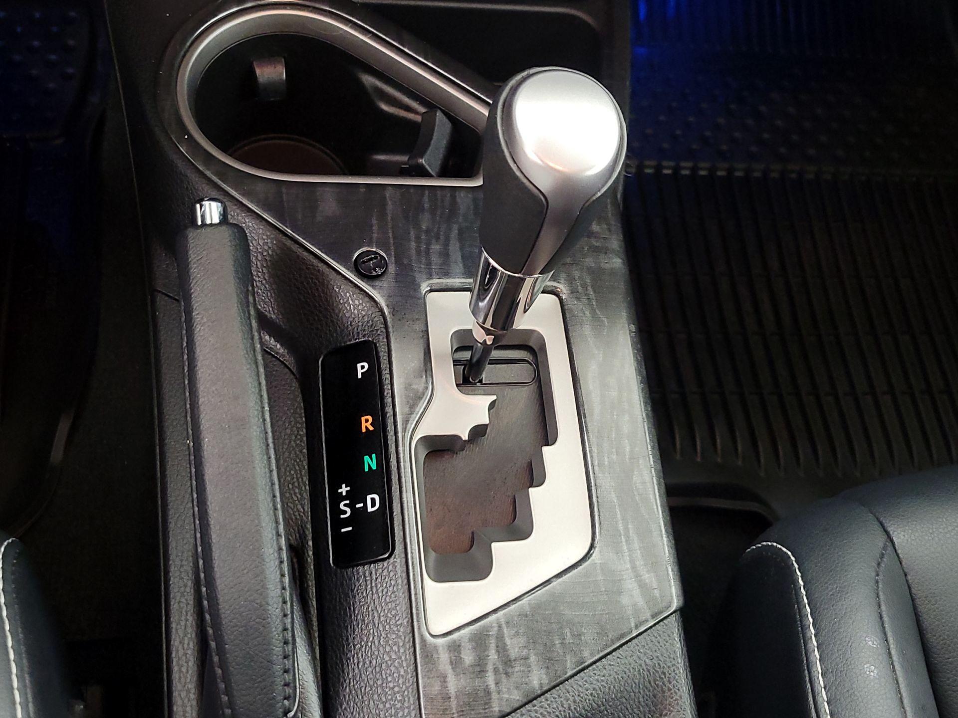 Thumbnail: 2017 Toyota RAV4 - 17