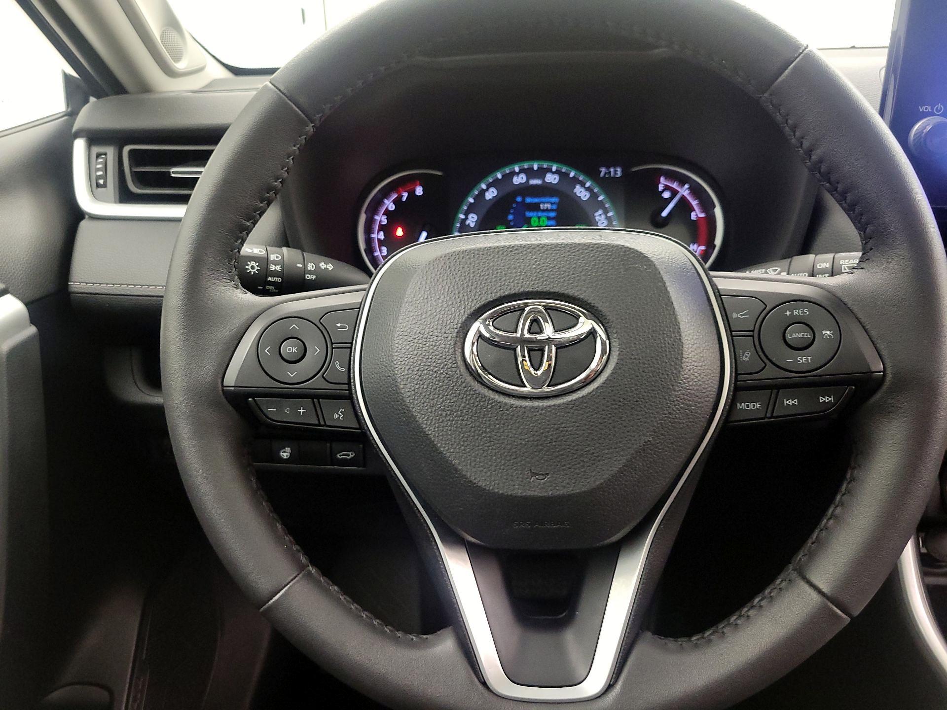 Thumbnail: 2023 Toyota RAV4 - 10