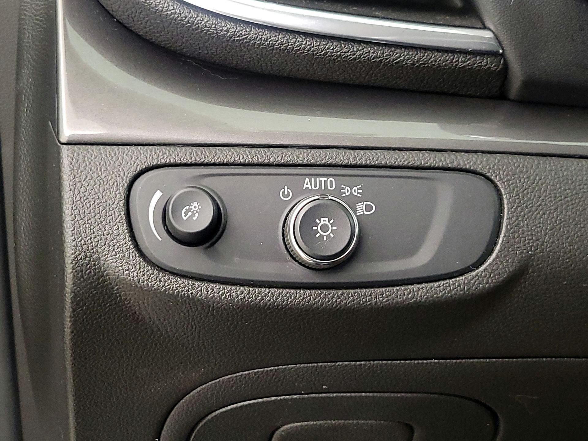 Thumbnail: 2017 Buick Encore - 13