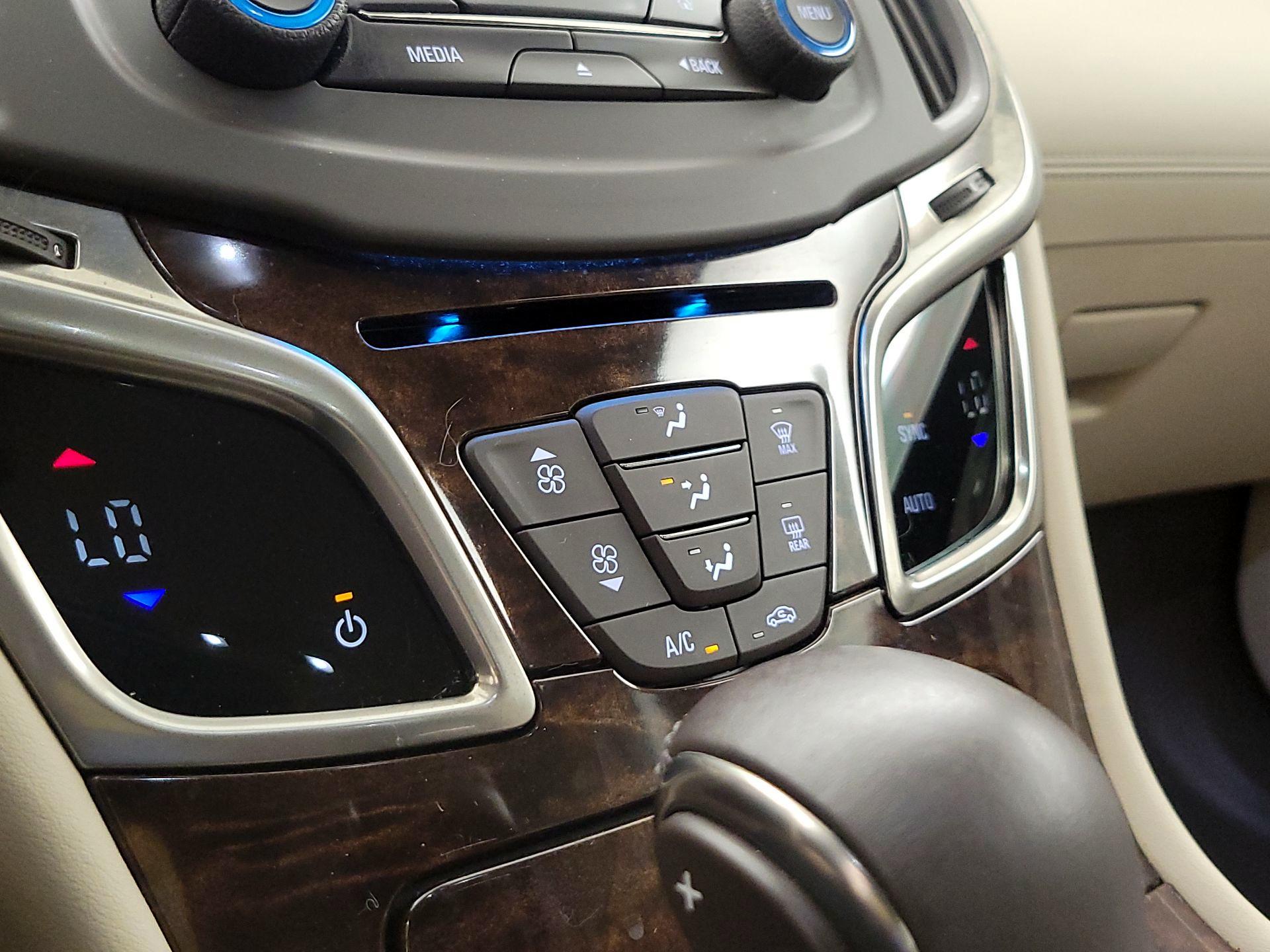 Thumbnail: 2015 Buick LaCrosse - 16