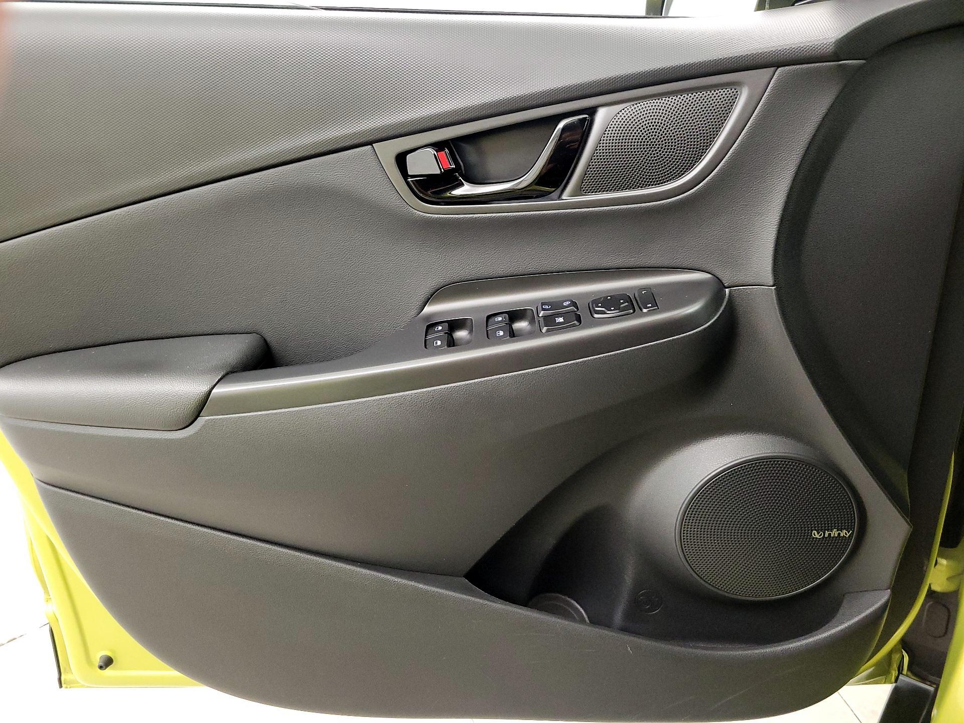 Thumbnail: 2019 Hyundai Kona - 12