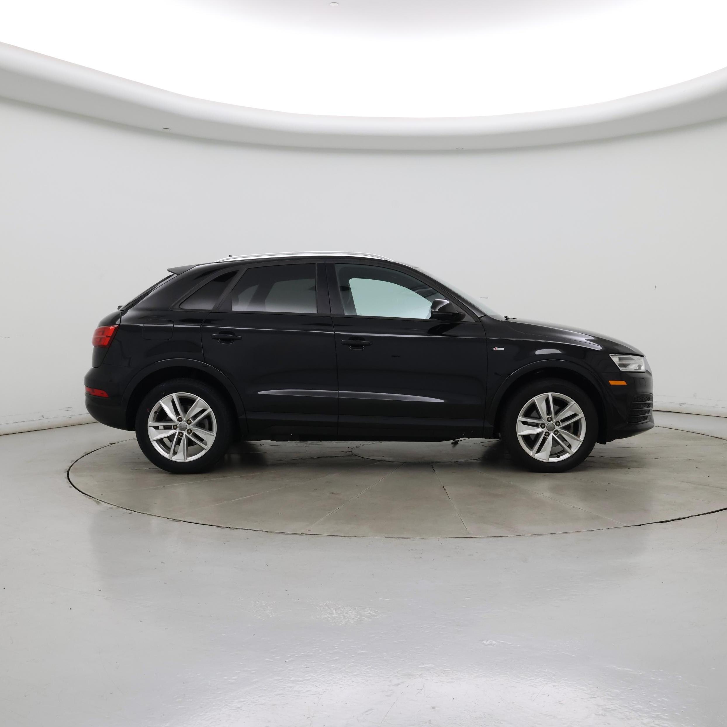 Thumbnail: 2018 Audi Q3 - 7