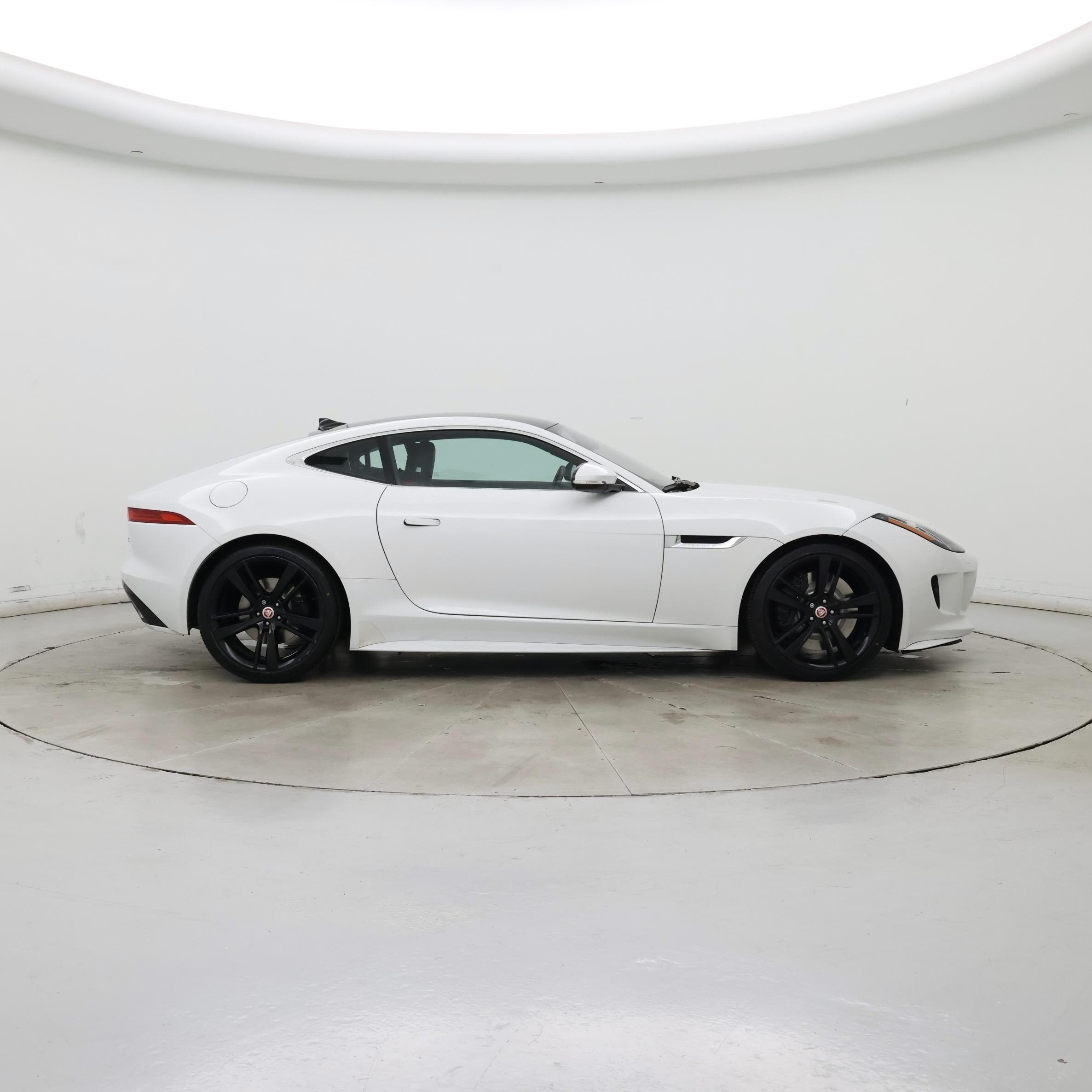 Thumbnail: 2017 Jaguar F-Type - 7