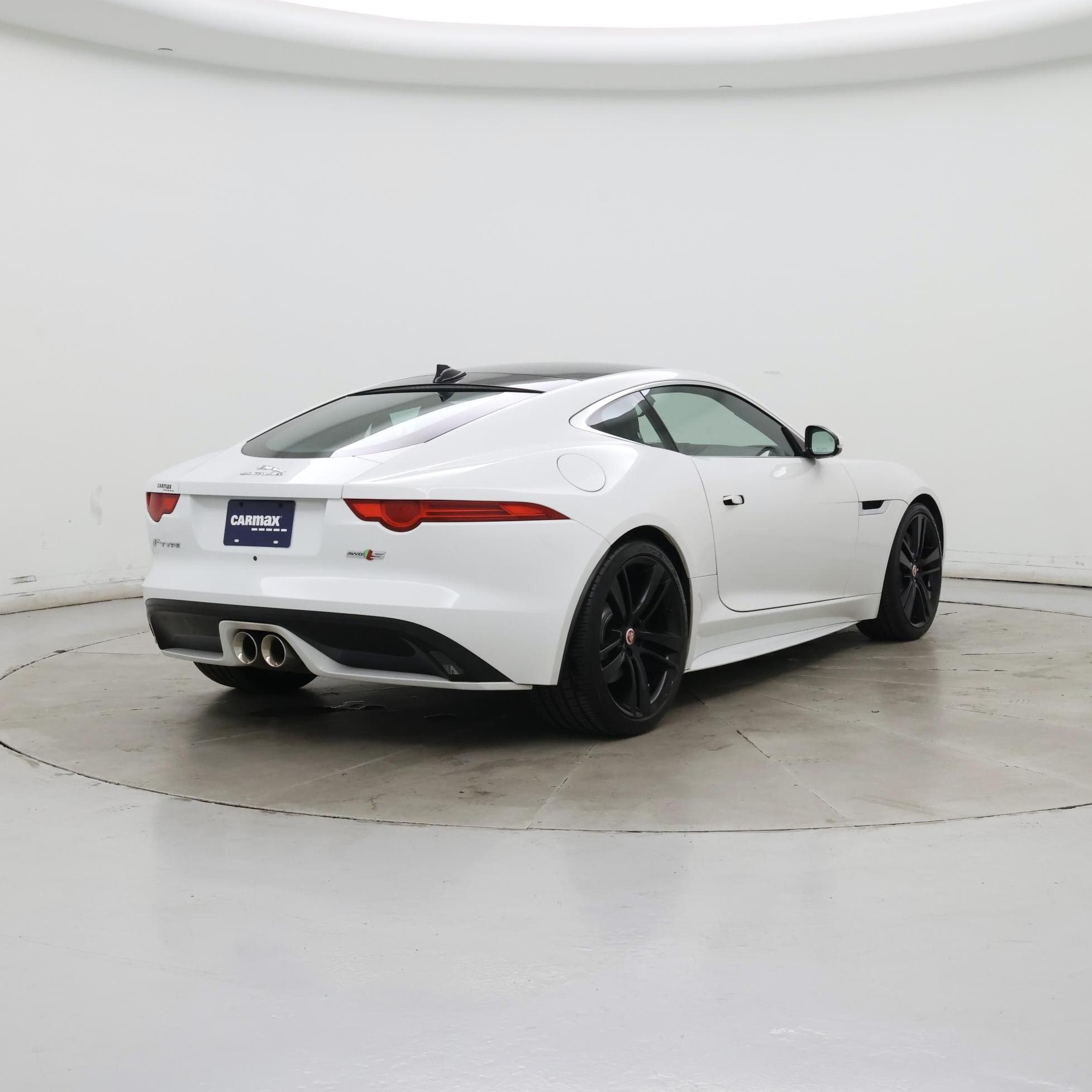 Thumbnail: 2017 Jaguar F-Type - 8
