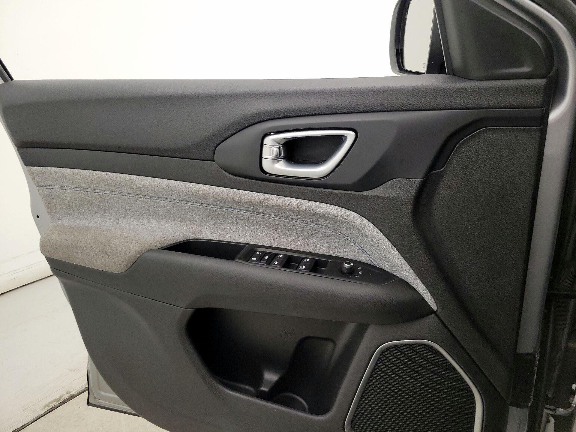 Thumbnail: 2022 Jeep Compass - 12