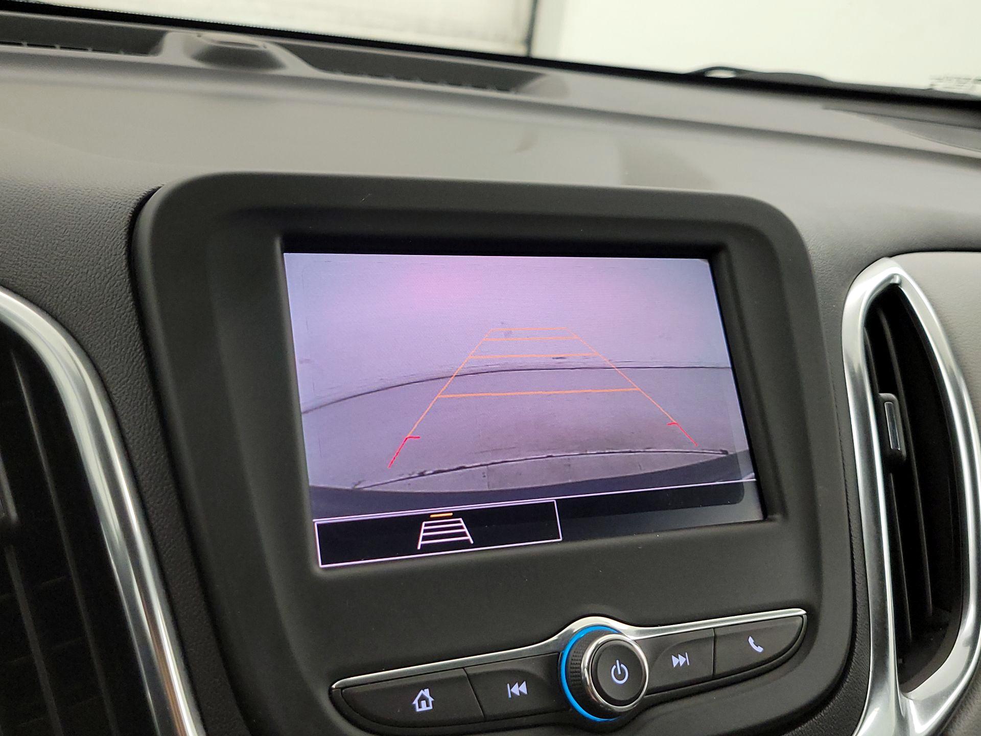 Thumbnail: 2022 Chevrolet Equinox - 14