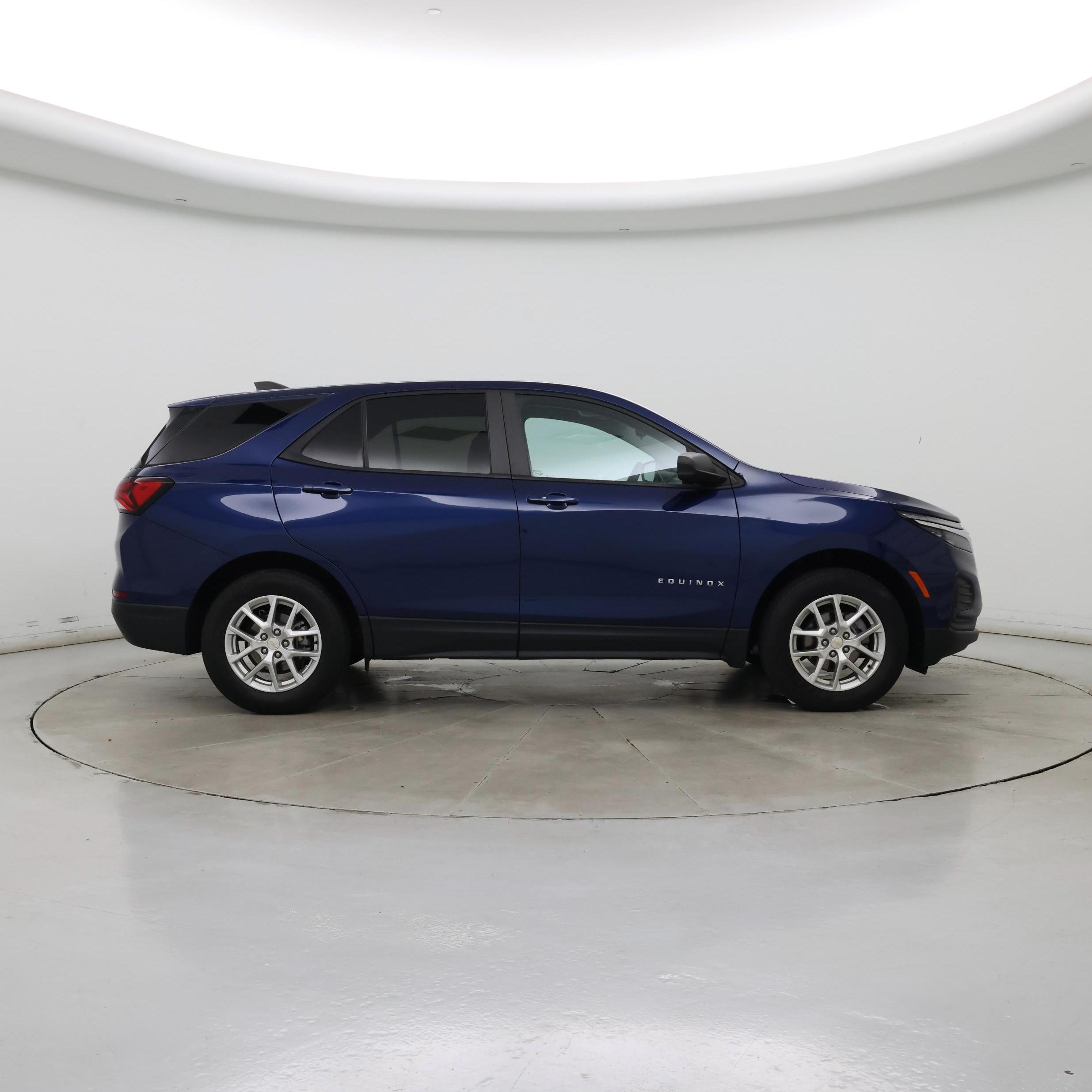 Thumbnail: 2022 Chevrolet Equinox - 7