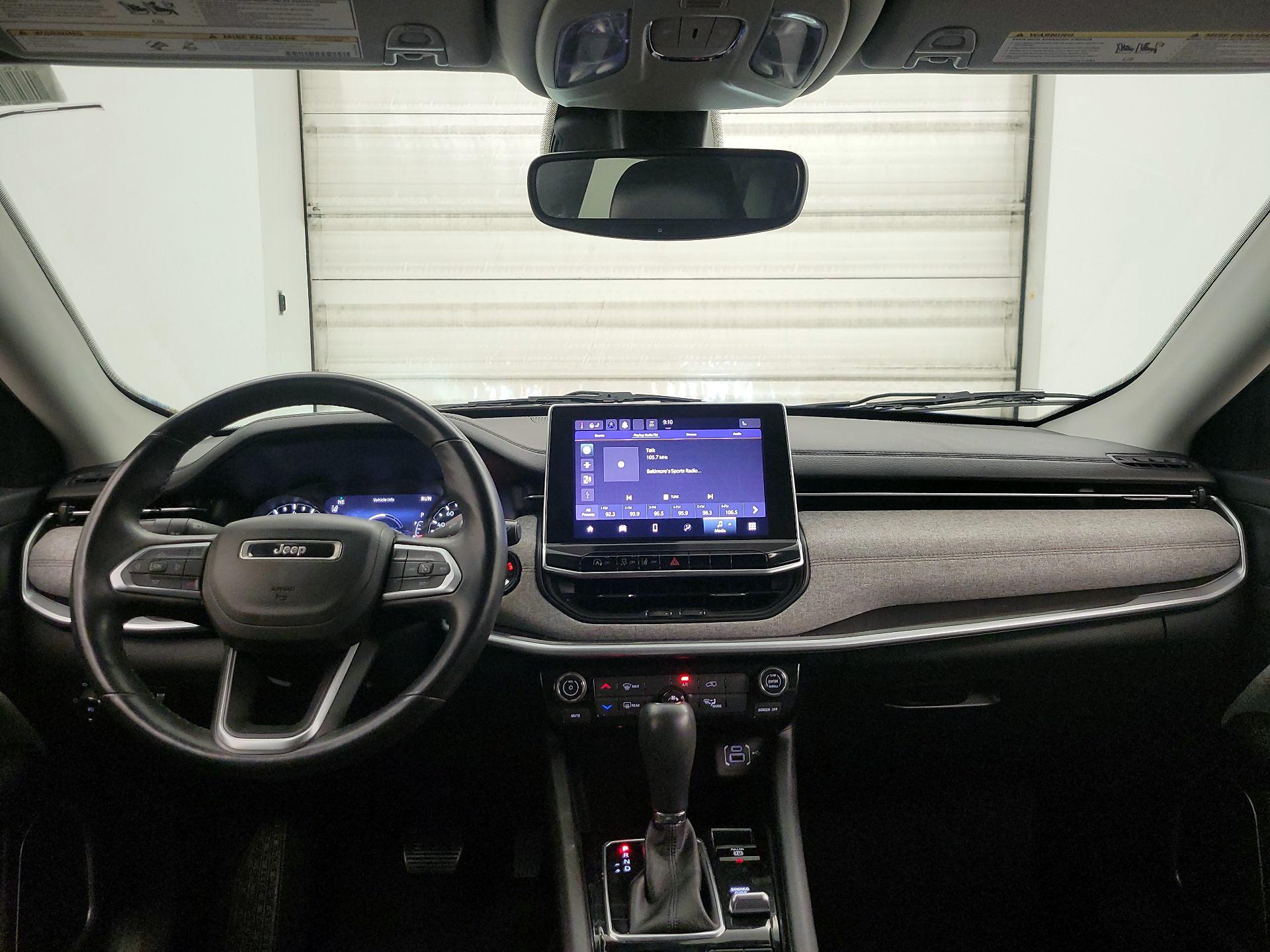 Thumbnail: 2022 Jeep Compass - 9