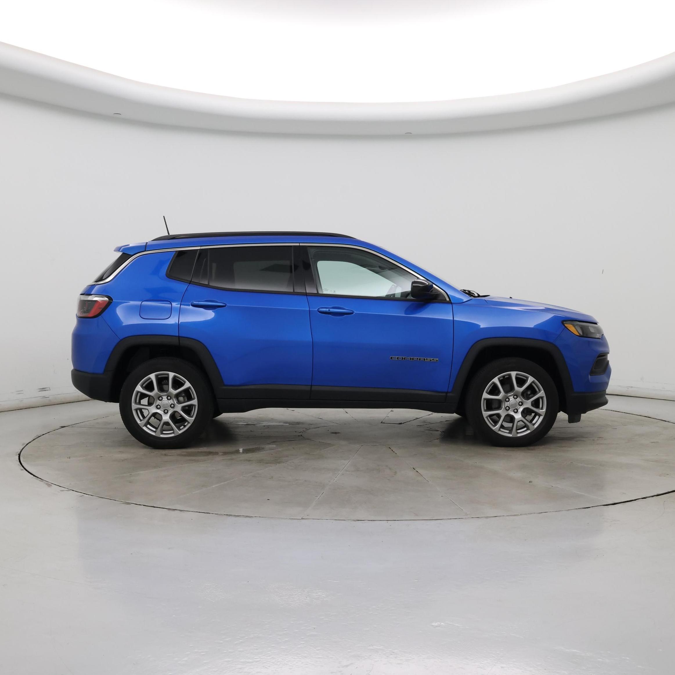 Thumbnail: 2022 Jeep Compass - 7