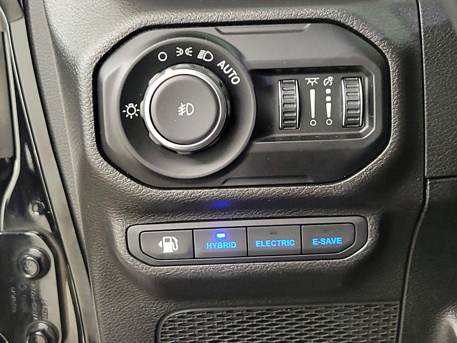Thumbnail: 2021 Jeep Wrangler - 13