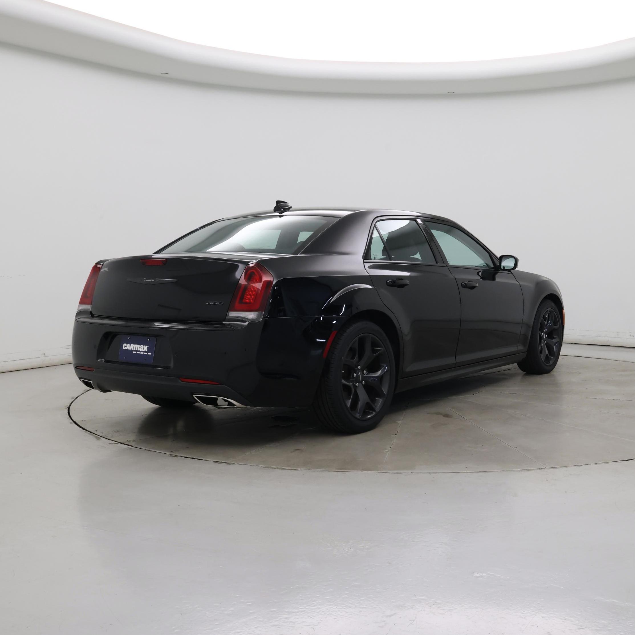 Thumbnail: 2022 Chrysler 300 - 8