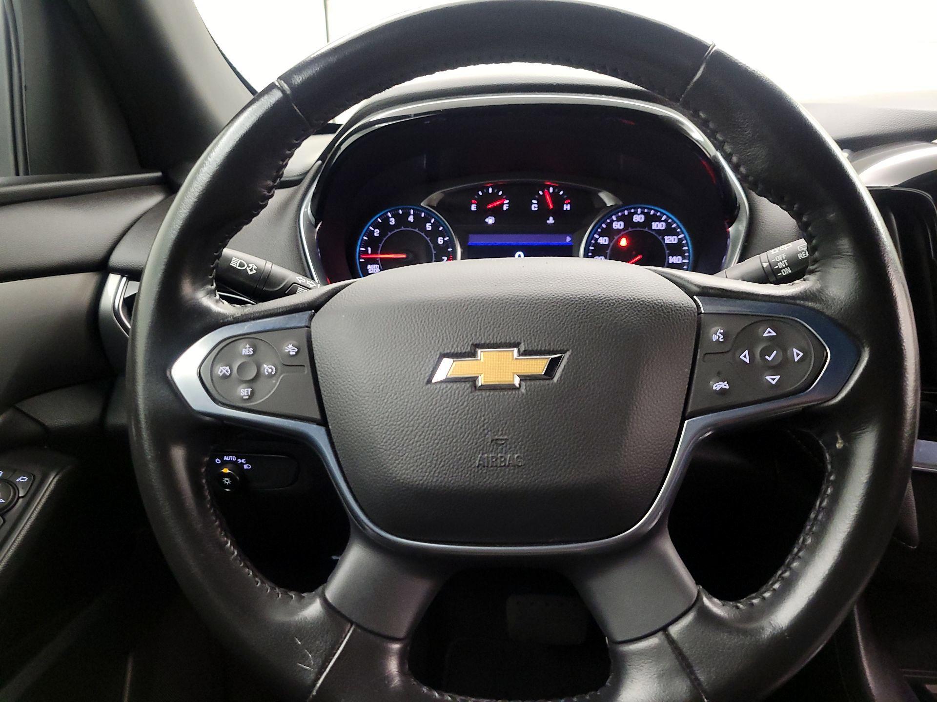 Thumbnail: 2022 Chevrolet Traverse - 10