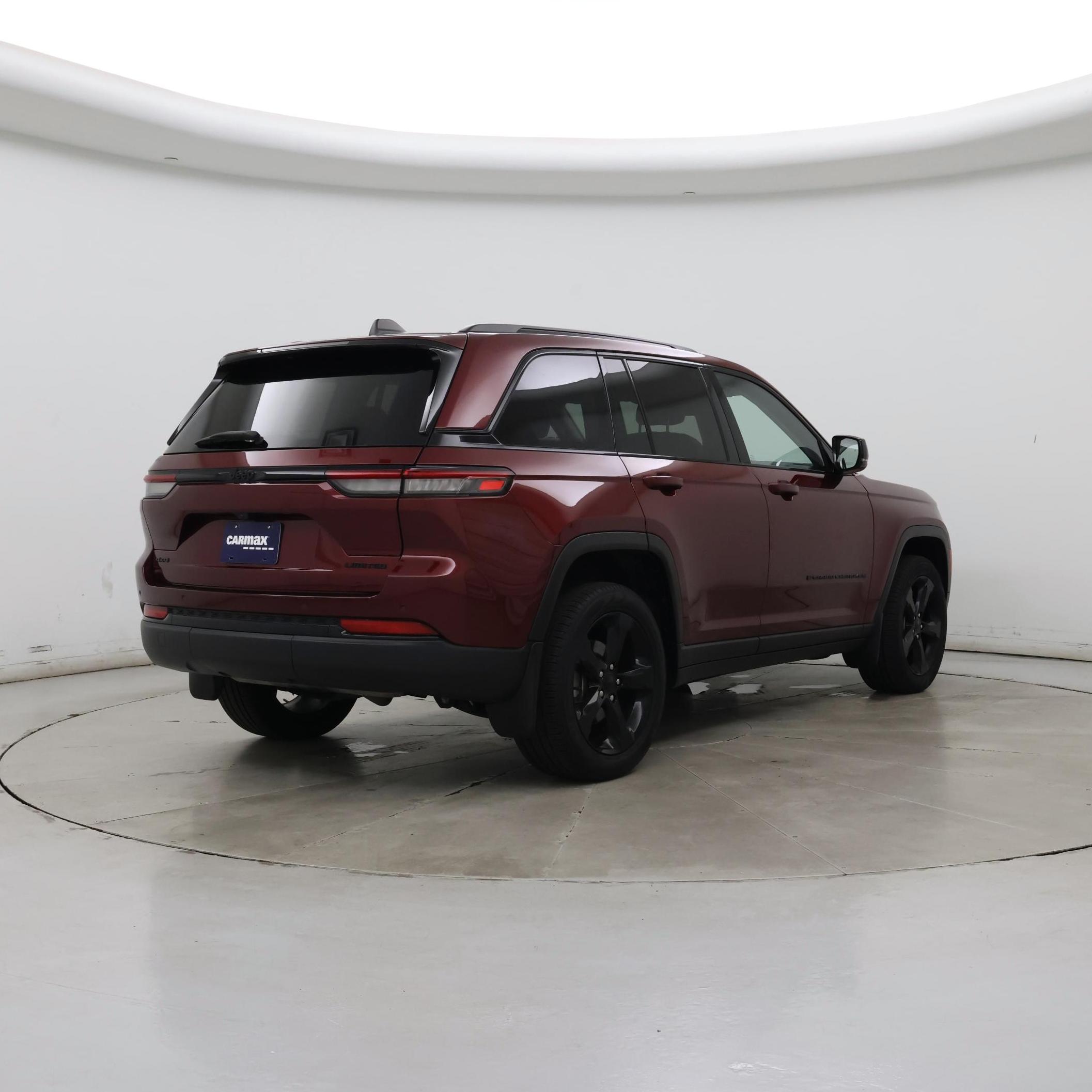Thumbnail: 2023 Jeep Grand Cherokee - 8