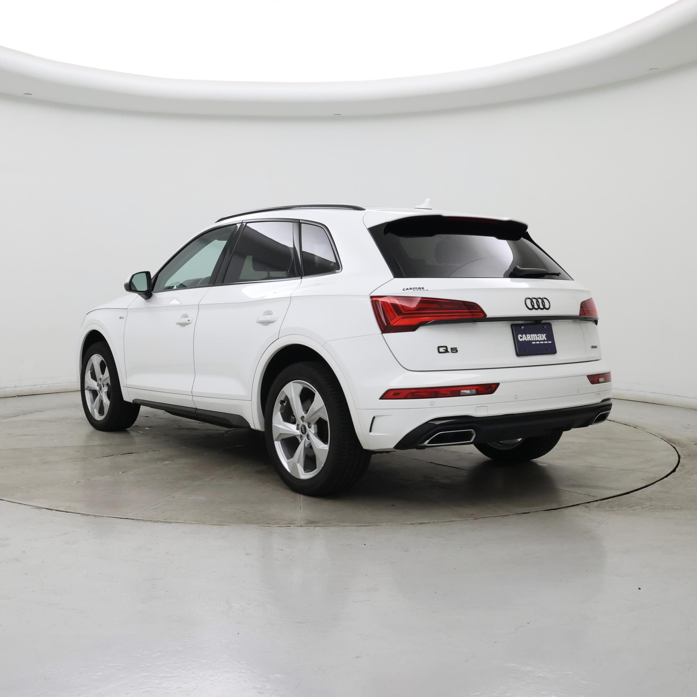 Thumbnail: 2022 Audi Q5 - 2