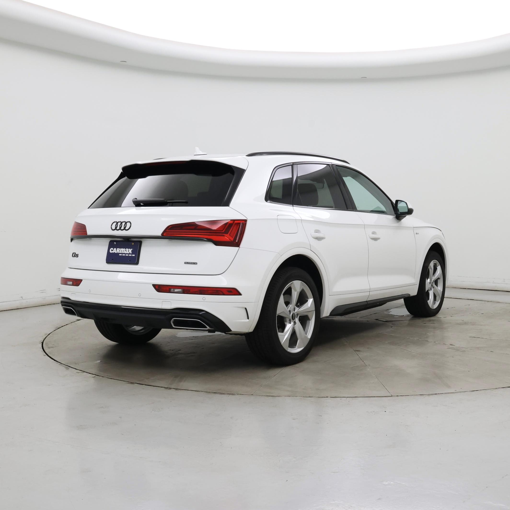 Thumbnail: 2022 Audi Q5 - 8
