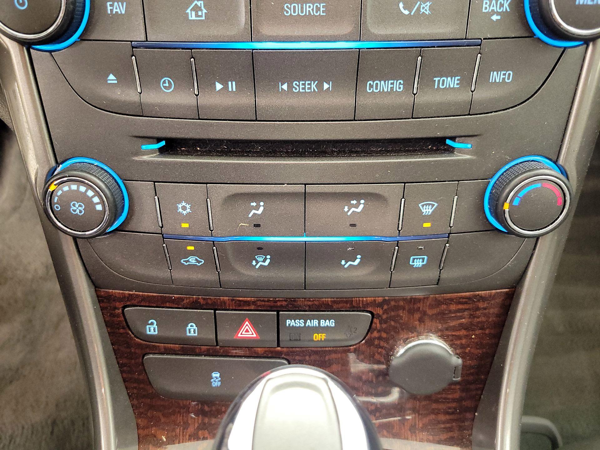 Thumbnail: 2013 Chevrolet Malibu - 16