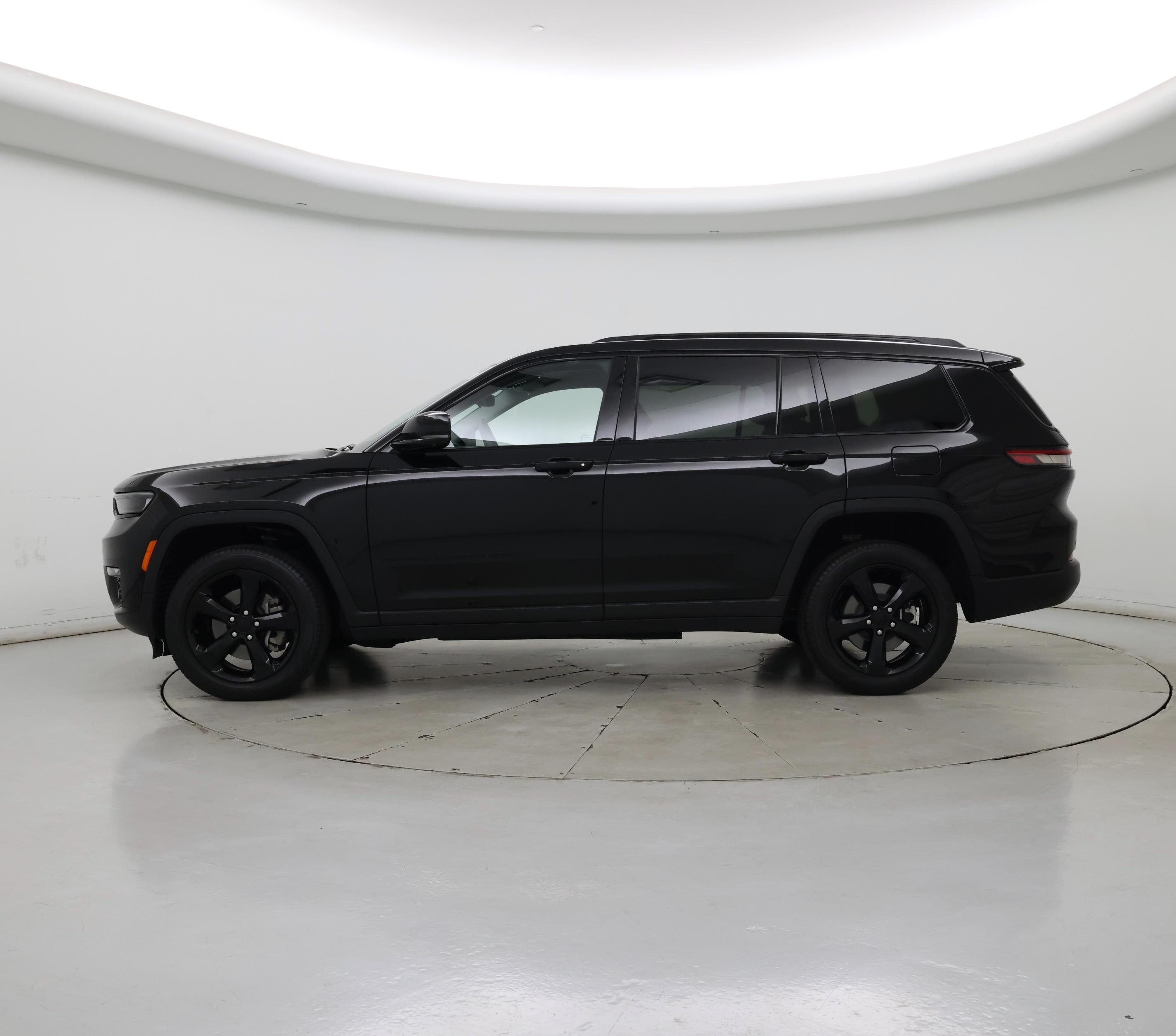 Thumbnail: 2023 Jeep Grand Cherokee L - 3