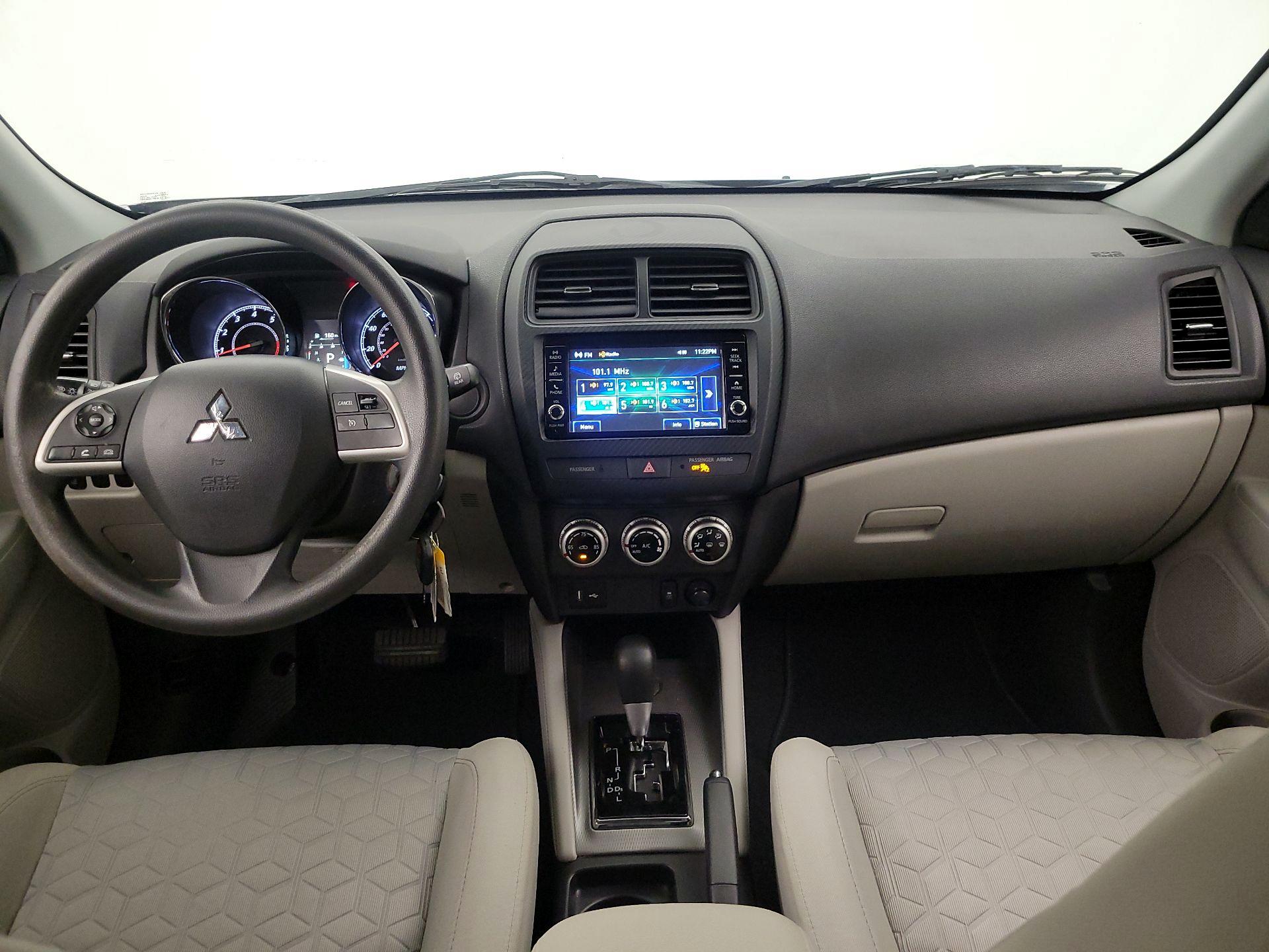 Thumbnail: 2021 Mitsubishi Outlander Sport - 9