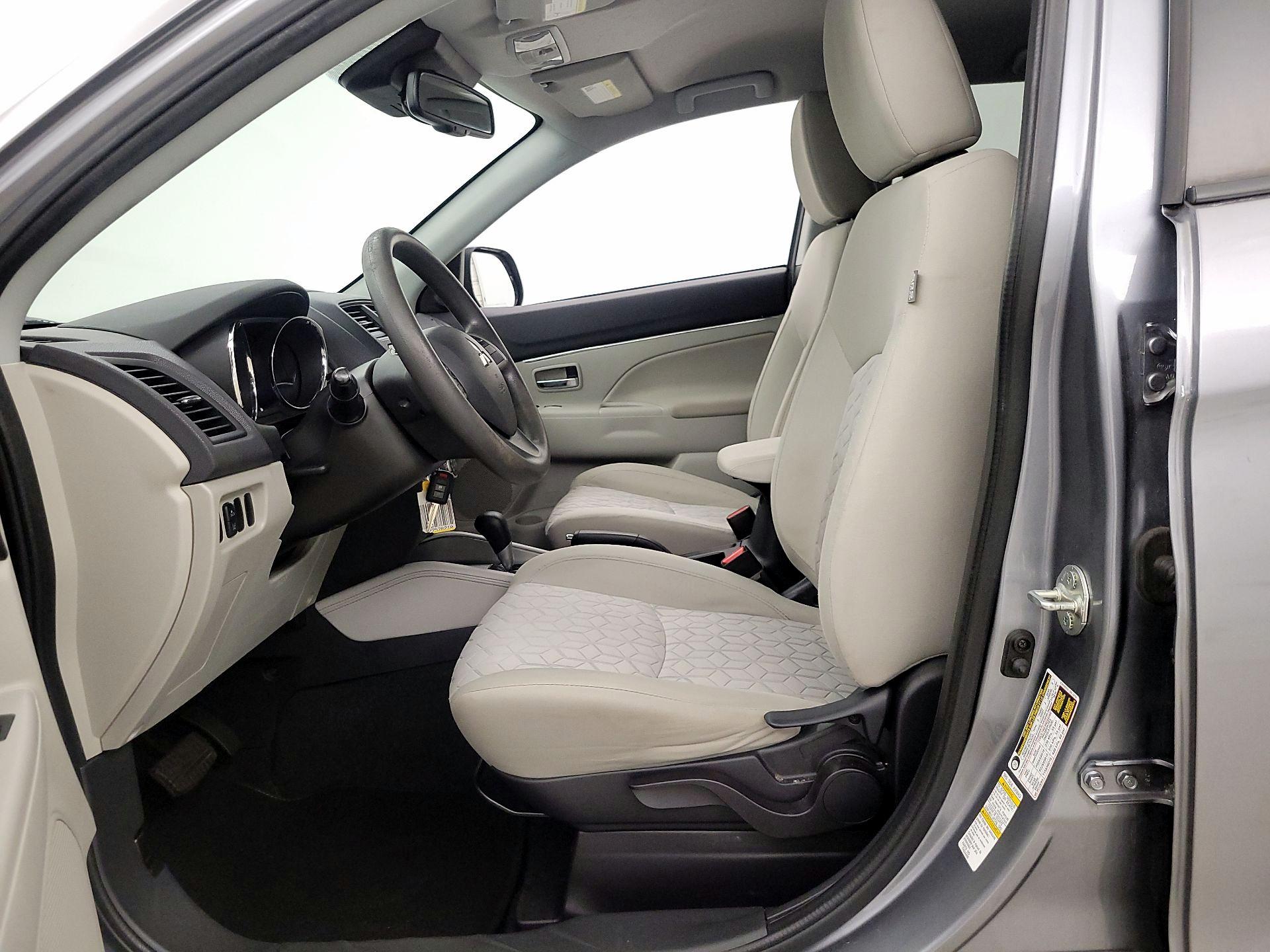 Thumbnail: 2021 Mitsubishi Outlander Sport - 11