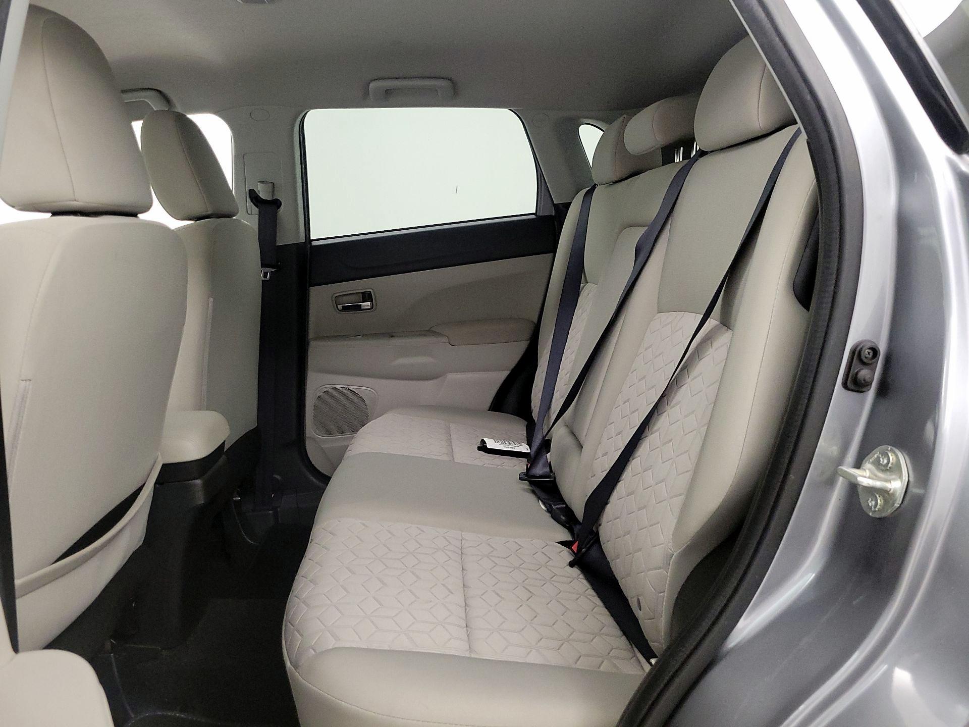 Thumbnail: 2021 Mitsubishi Outlander Sport - 19