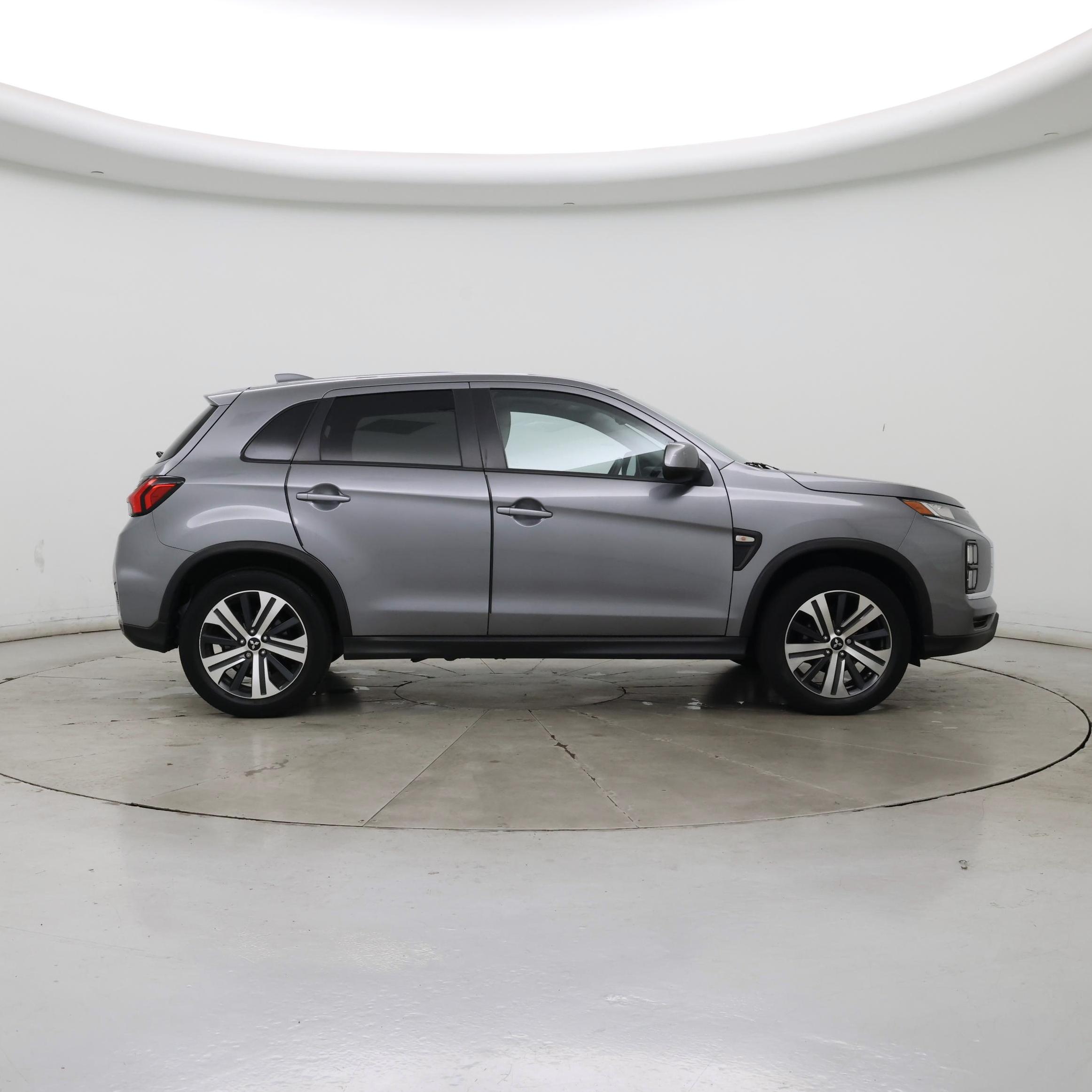 Thumbnail: 2021 Mitsubishi Outlander Sport - 7