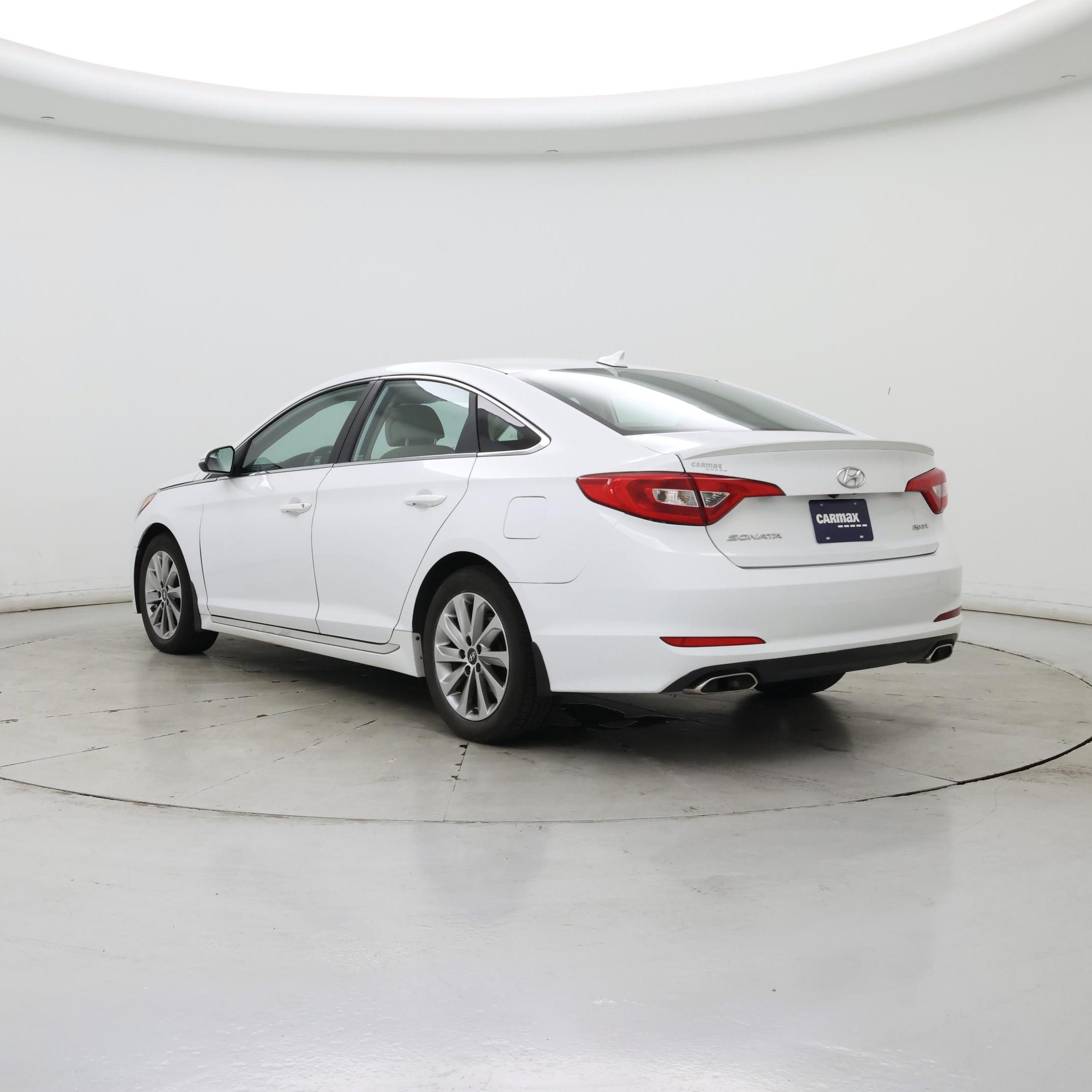 Thumbnail: 2016 Hyundai Sonata - 2