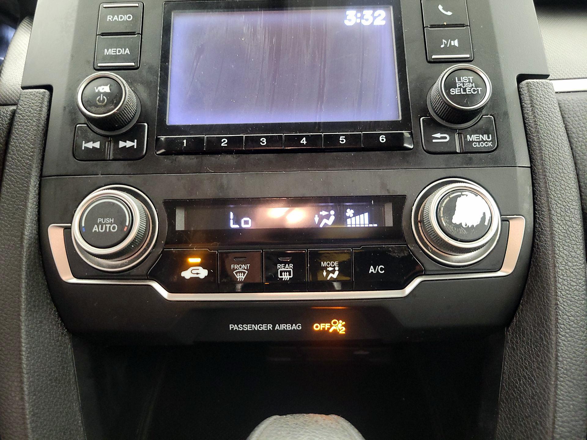 Thumbnail: 2016 Honda Civic - 16
