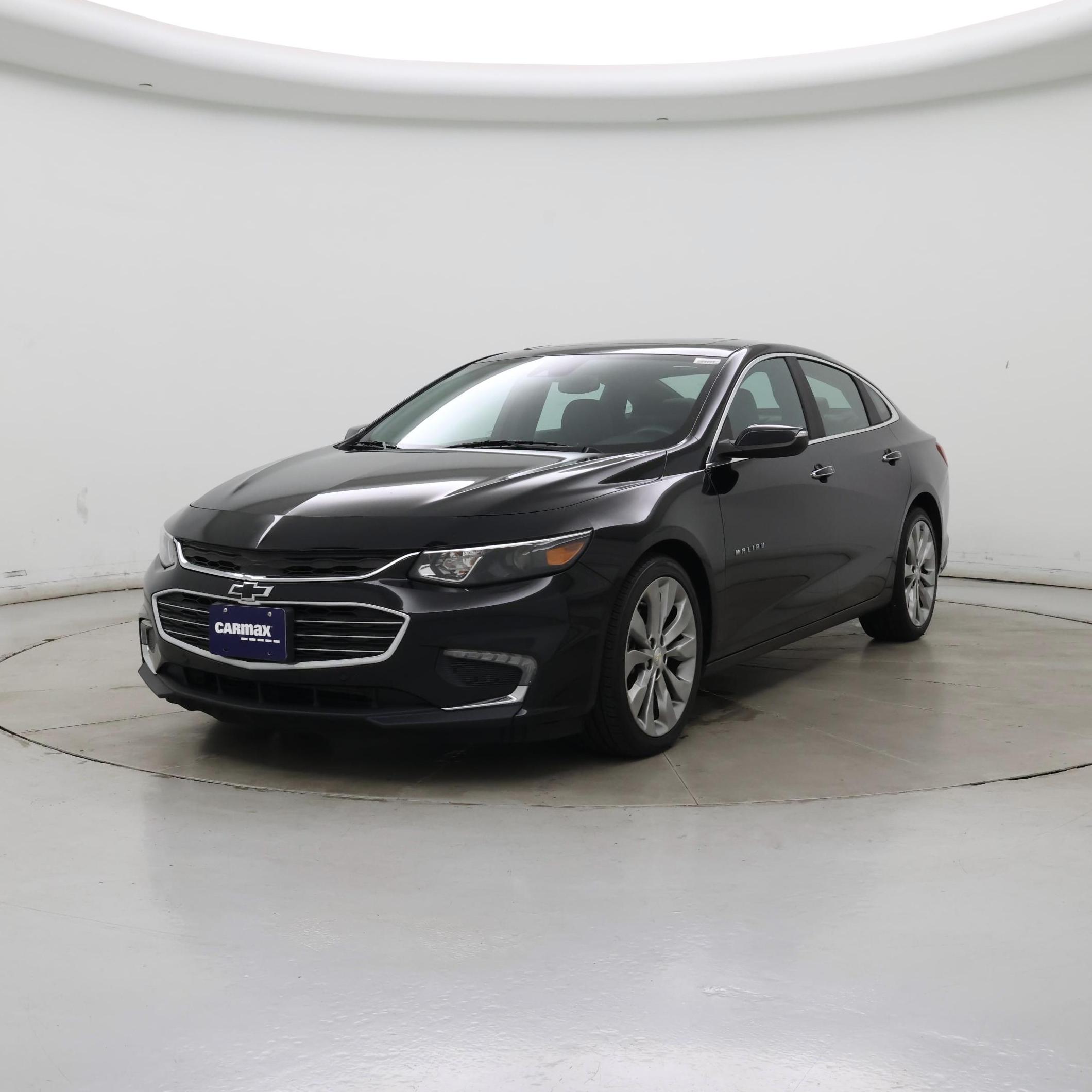Thumbnail: 2018 Chevrolet Malibu - 4